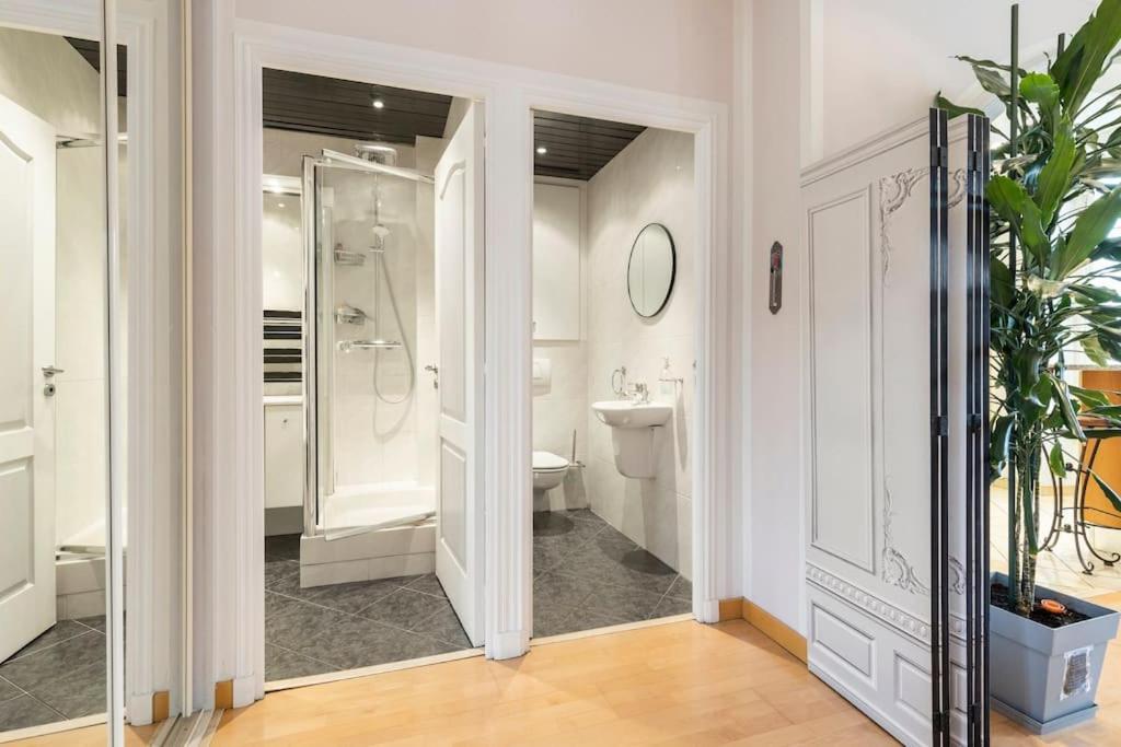Apartment From 1882, Romantic Flat, In The Golden Square Nice