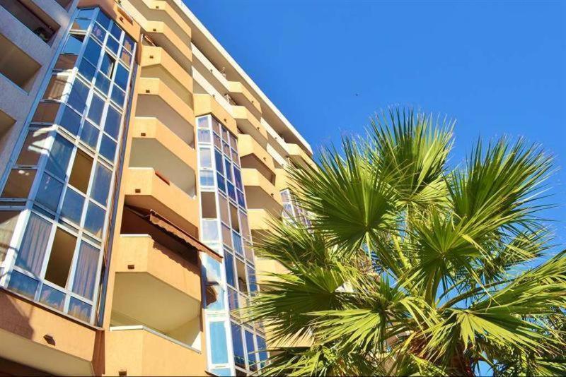Appartement Grand Terrasse Et Piscine Nice