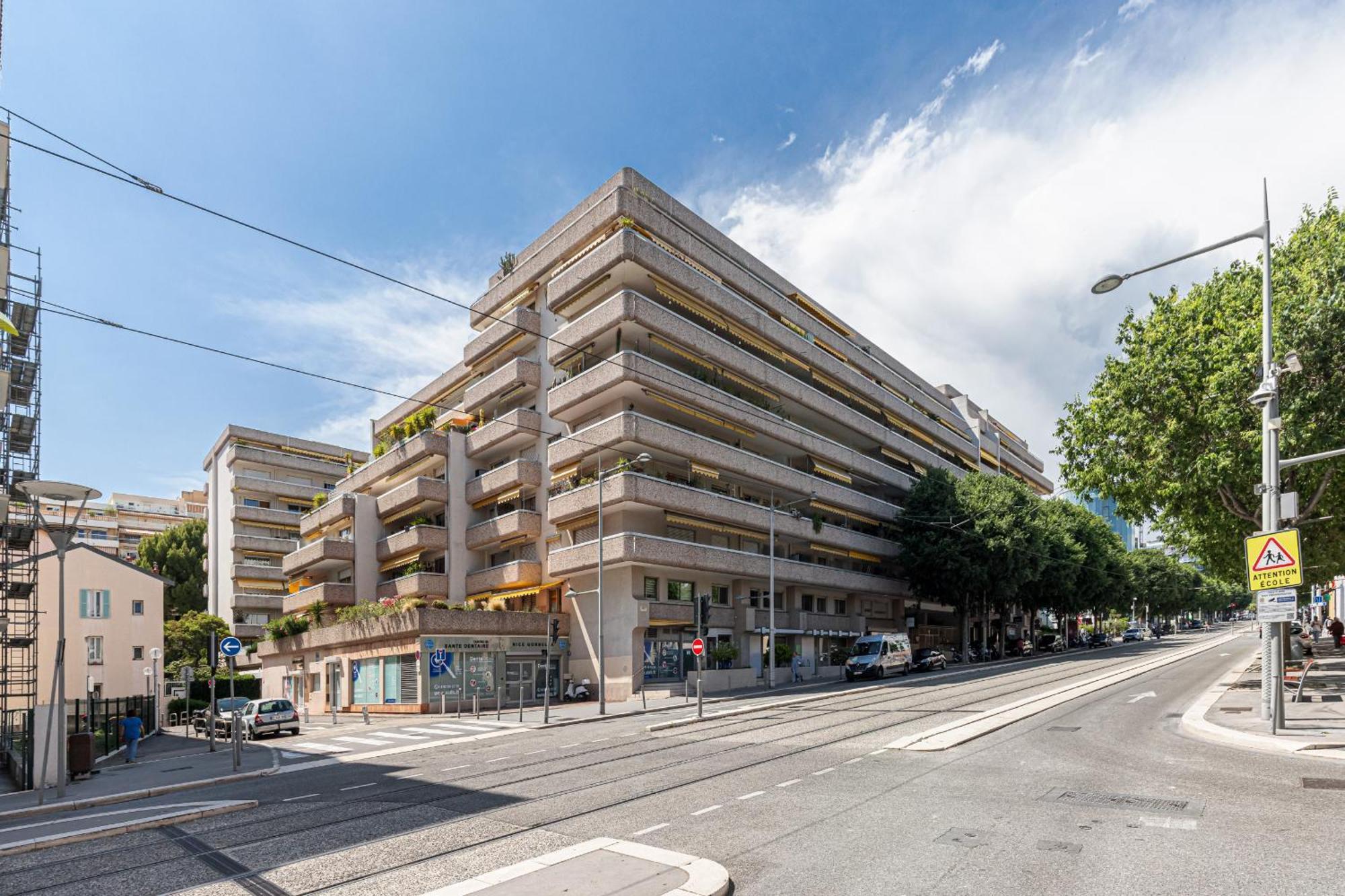 1 Bdr Large Terrace Nice