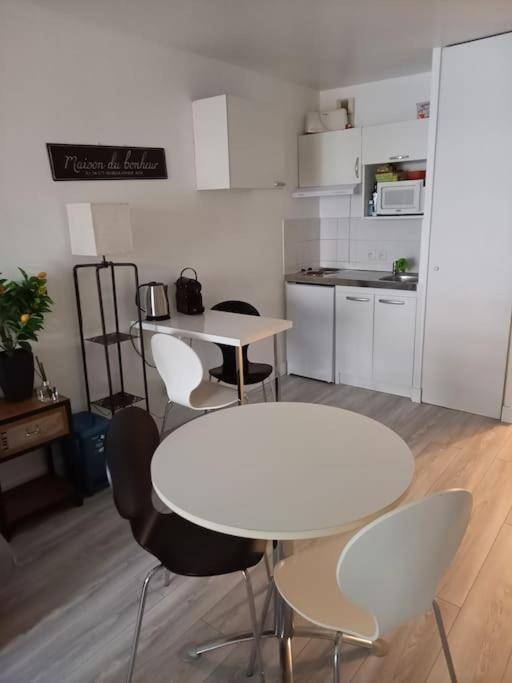 Bottero-joli Avec Terrasse 5 Mins De La Apartment