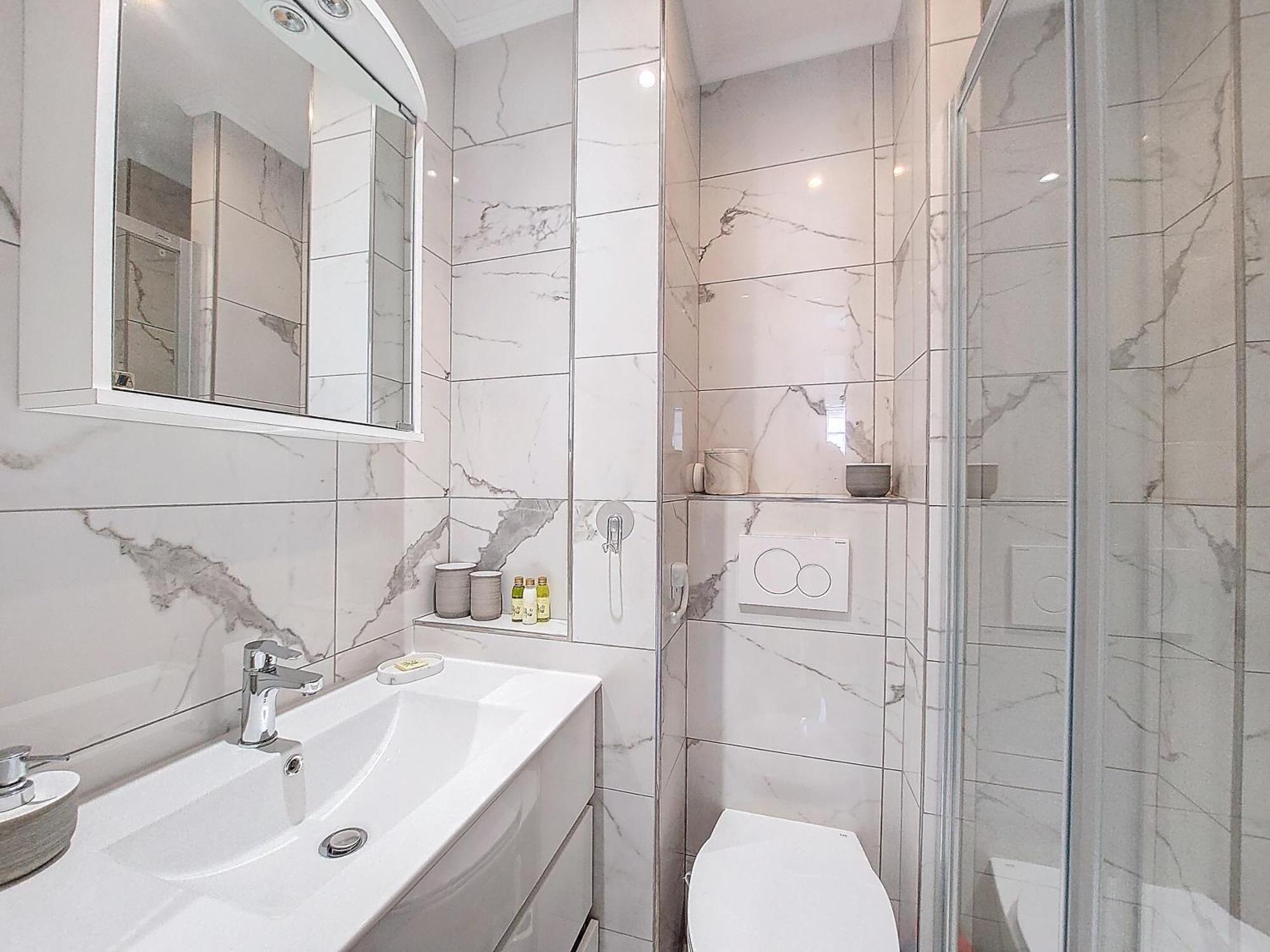 Apartment Nestor&jeeves - Flora - Promenade Des - *