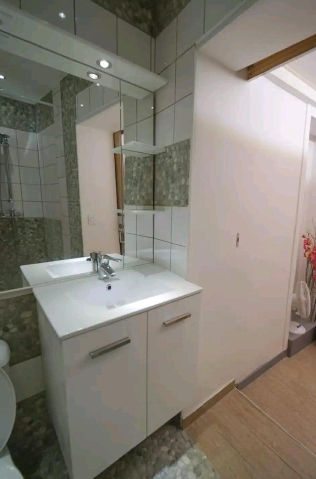 Appartement 2 Pieces Ou Studio Au Coeur De La Vieille