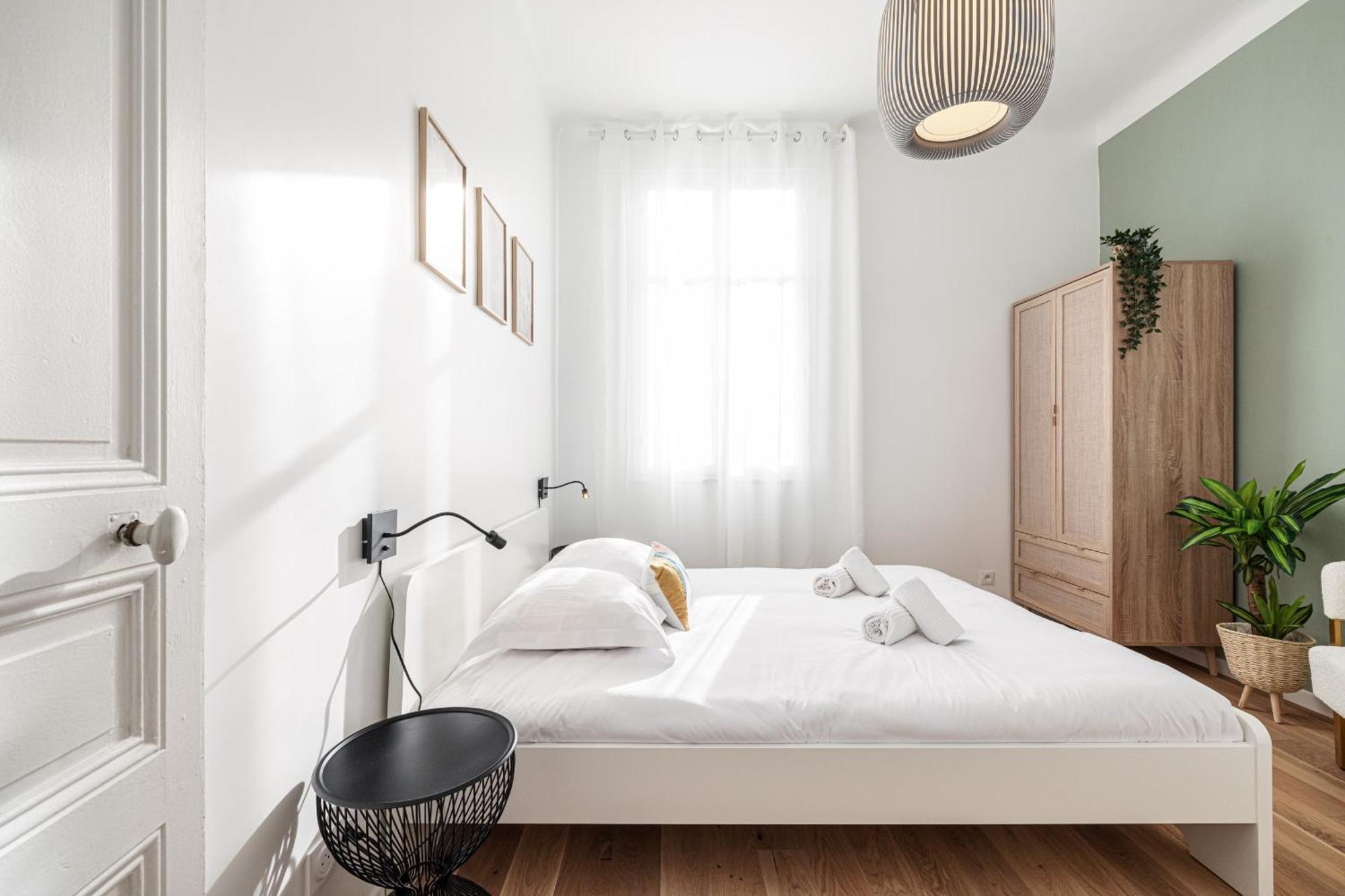 Apartment Lovely 2 Bdr Harbor Nice