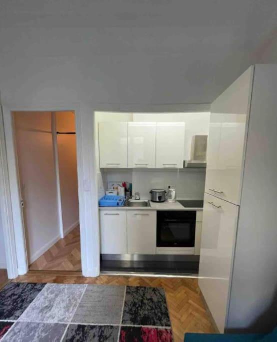 Apartment Charmant Studio Ideal Gare Centre Nice