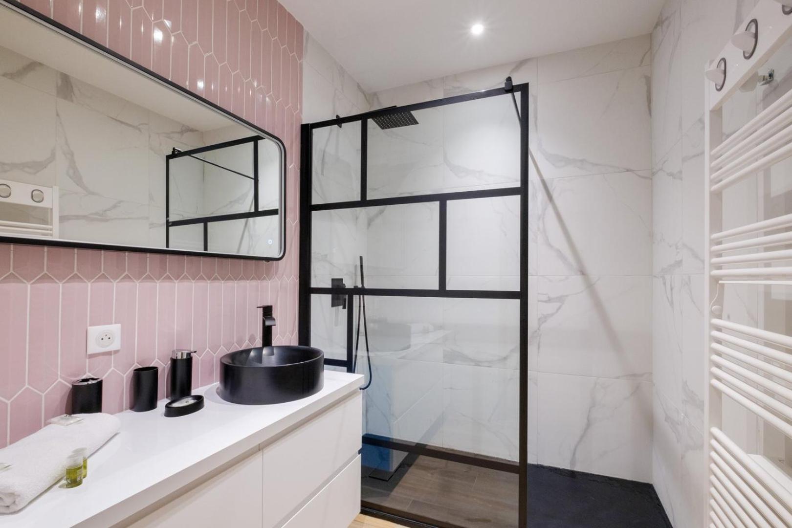Moderne Pour 8 Personnes - Vue Sur !