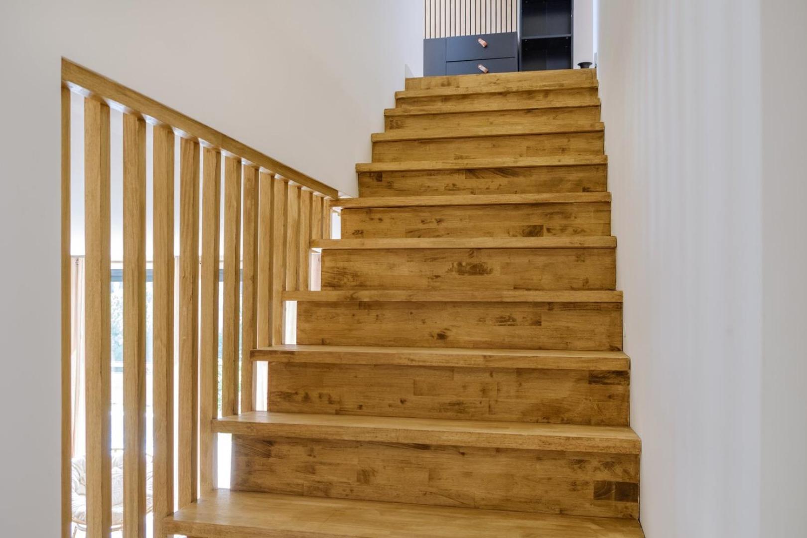 Moderne Pour 8 Personnes - Vue Sur ! *