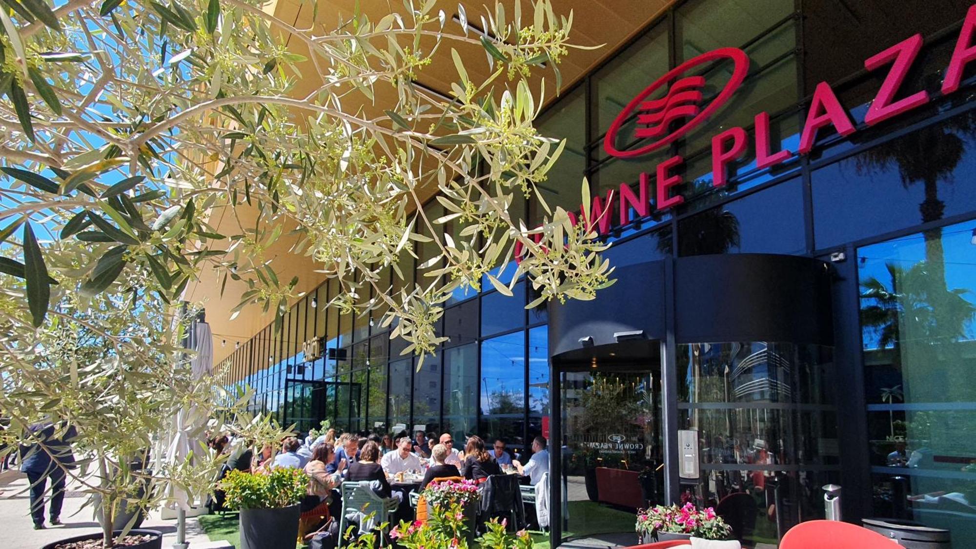 Hotel Crowne Plaza - - Grand Arenas By Ihg