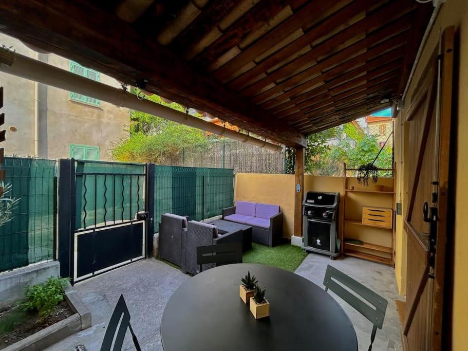 Petite Maison Atypique A Nice