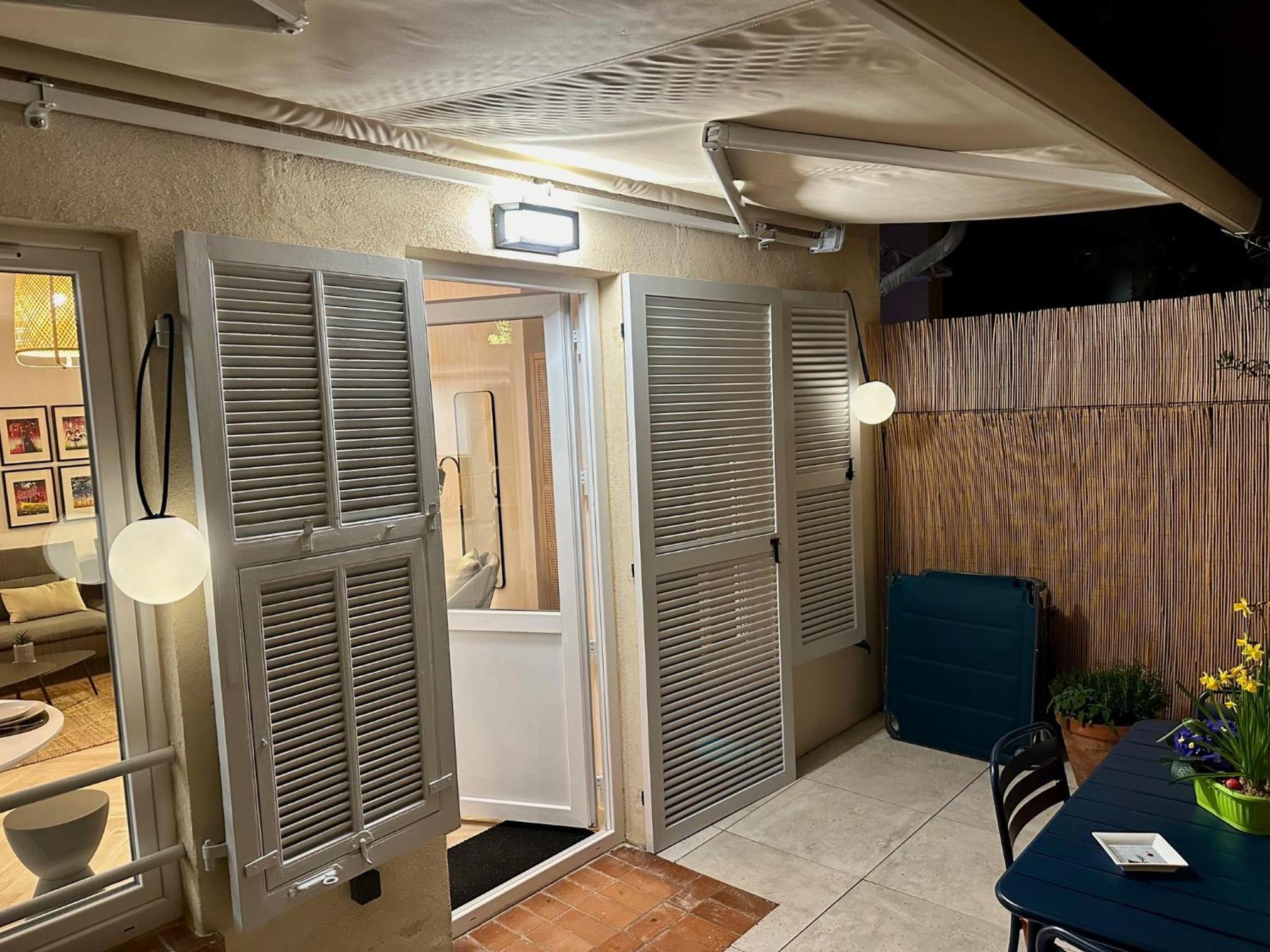 Charming House, Large Private Terrace, Air Conditioning - 