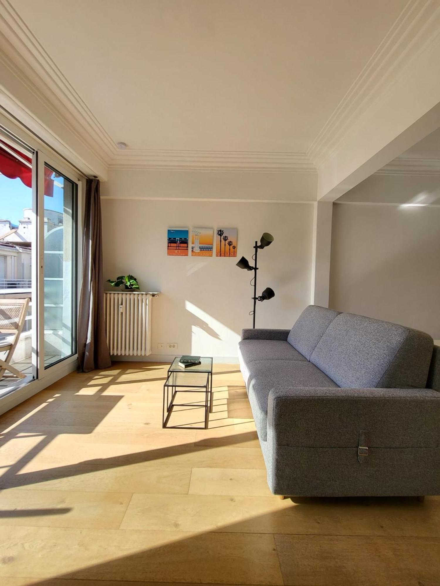 #thecosystudio06 Meyerbeer Promenade Negresco * Nice