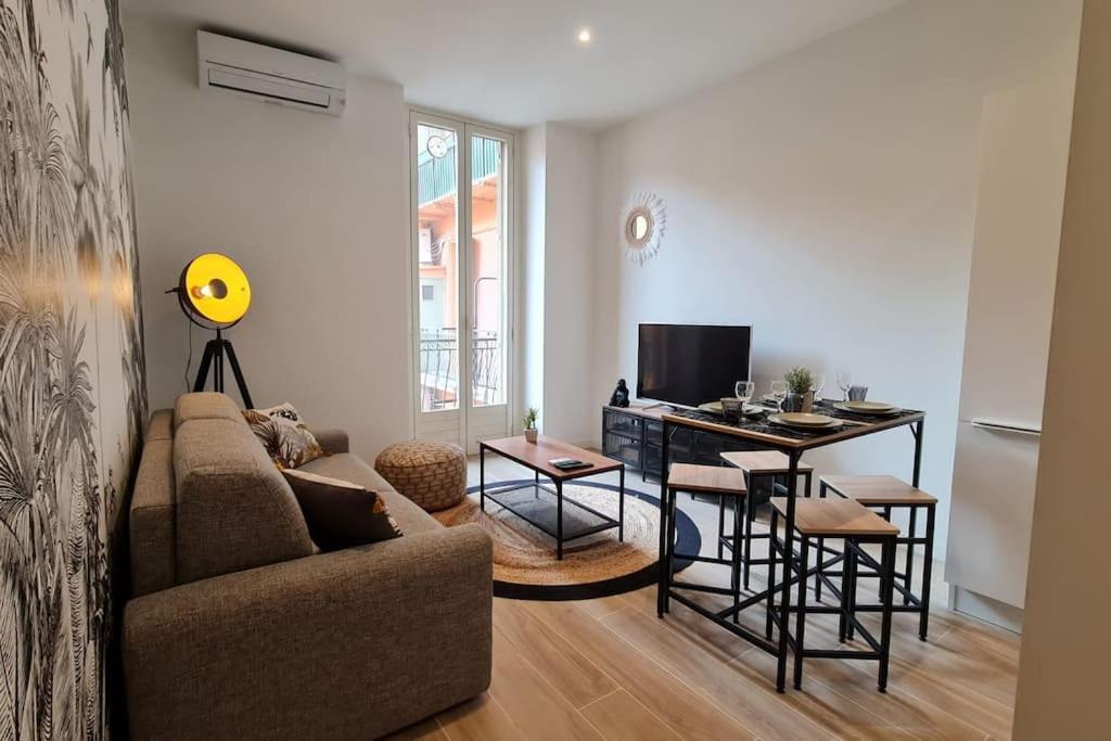 Jean Jaures - Vieux Superbe T2 Ensoleille Avec Grand Balcon Apartment Nice