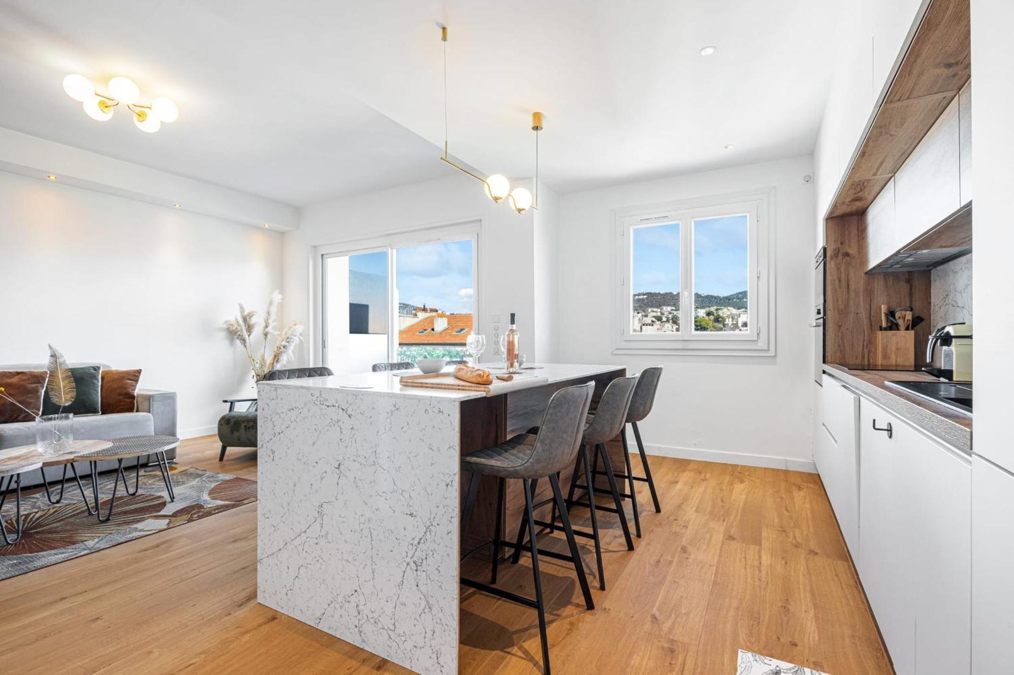 Loulib I Electio Nice