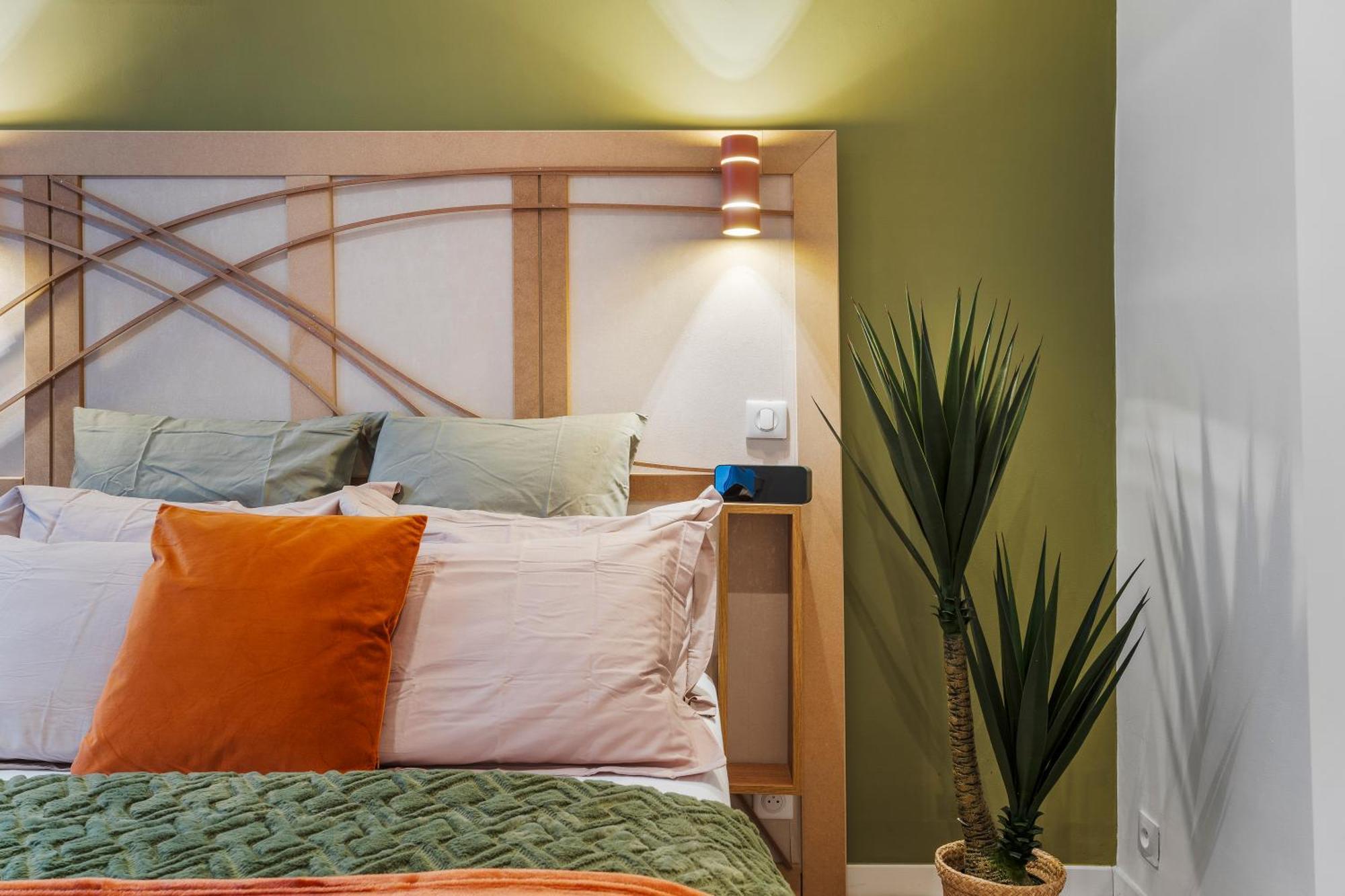 Renting - 9b Massena - Chic Escape In The Heart Of Comfort & Charm ! Nice