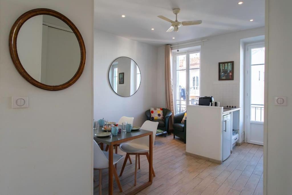 #21 2 Bdr Balconies 10 Mins Walk To Sea 5mins To Tram *