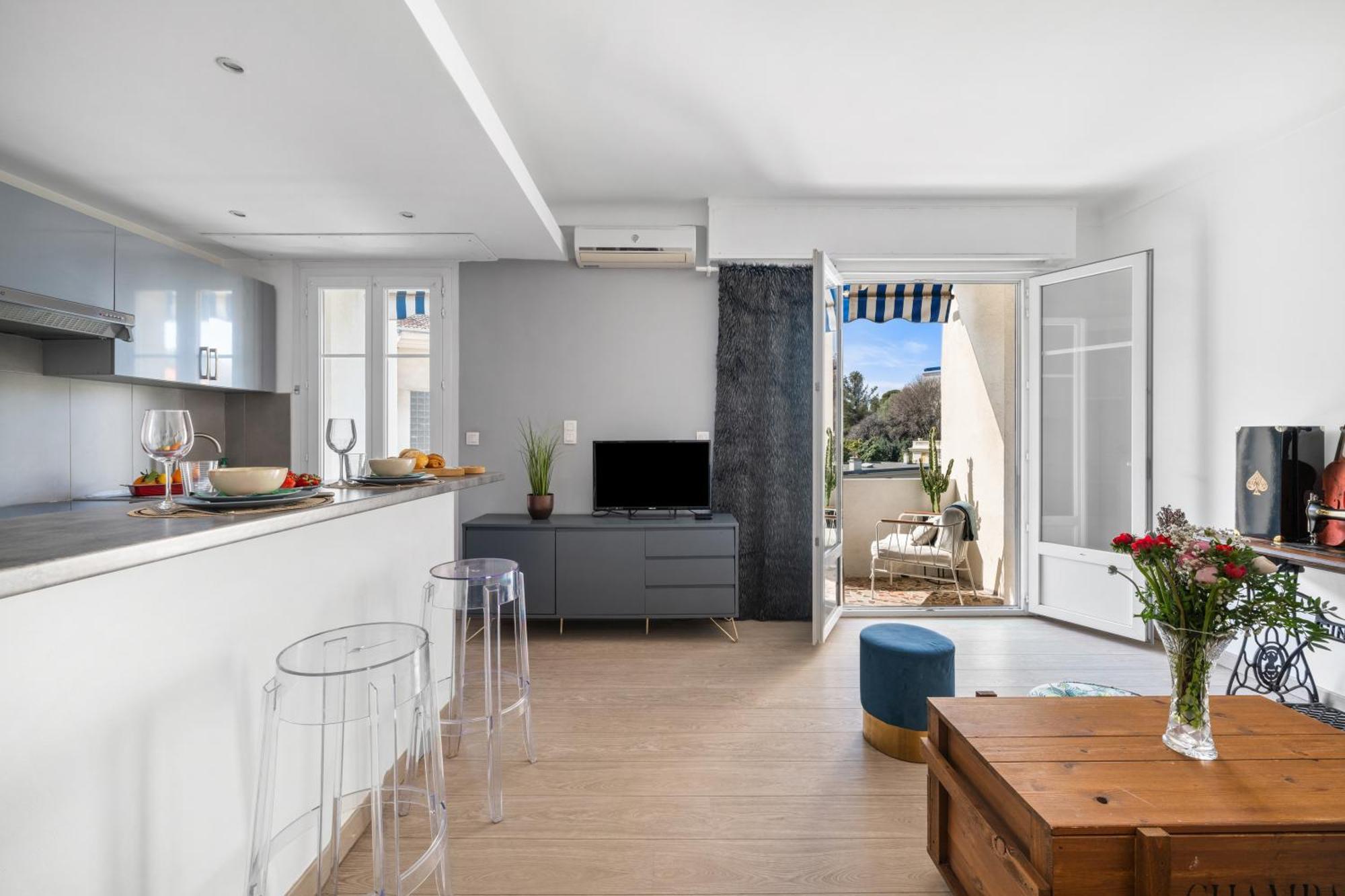 Le George V - Art De Vivre A La Nicoise