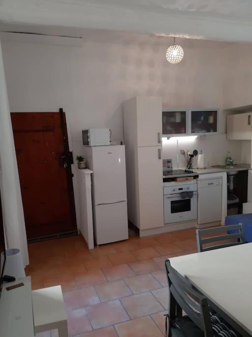 Center Old Seaside Apartment