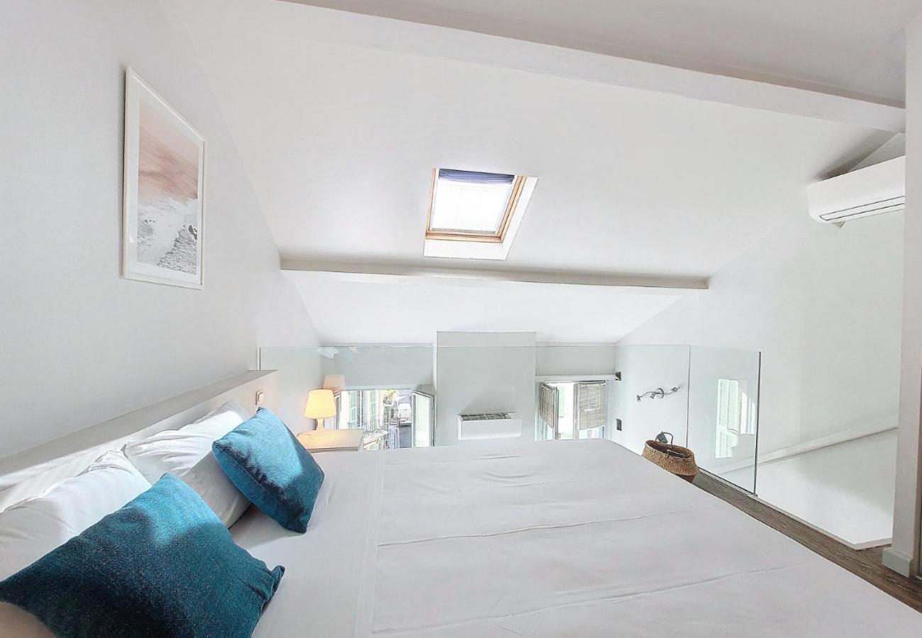Nestor&jeeves - Eclat Nicois - - Near Nice