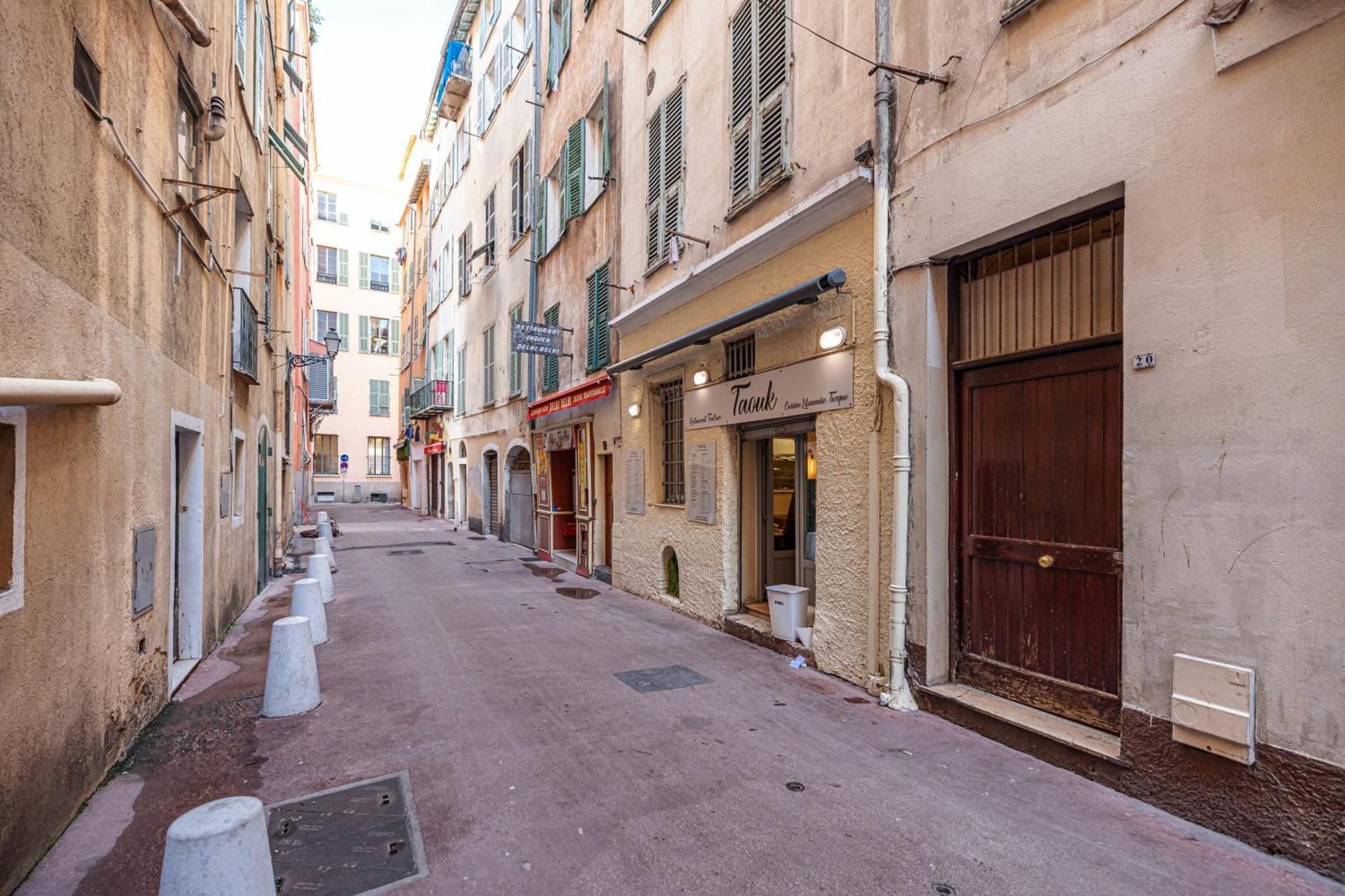 Large 100m From The Apartamento