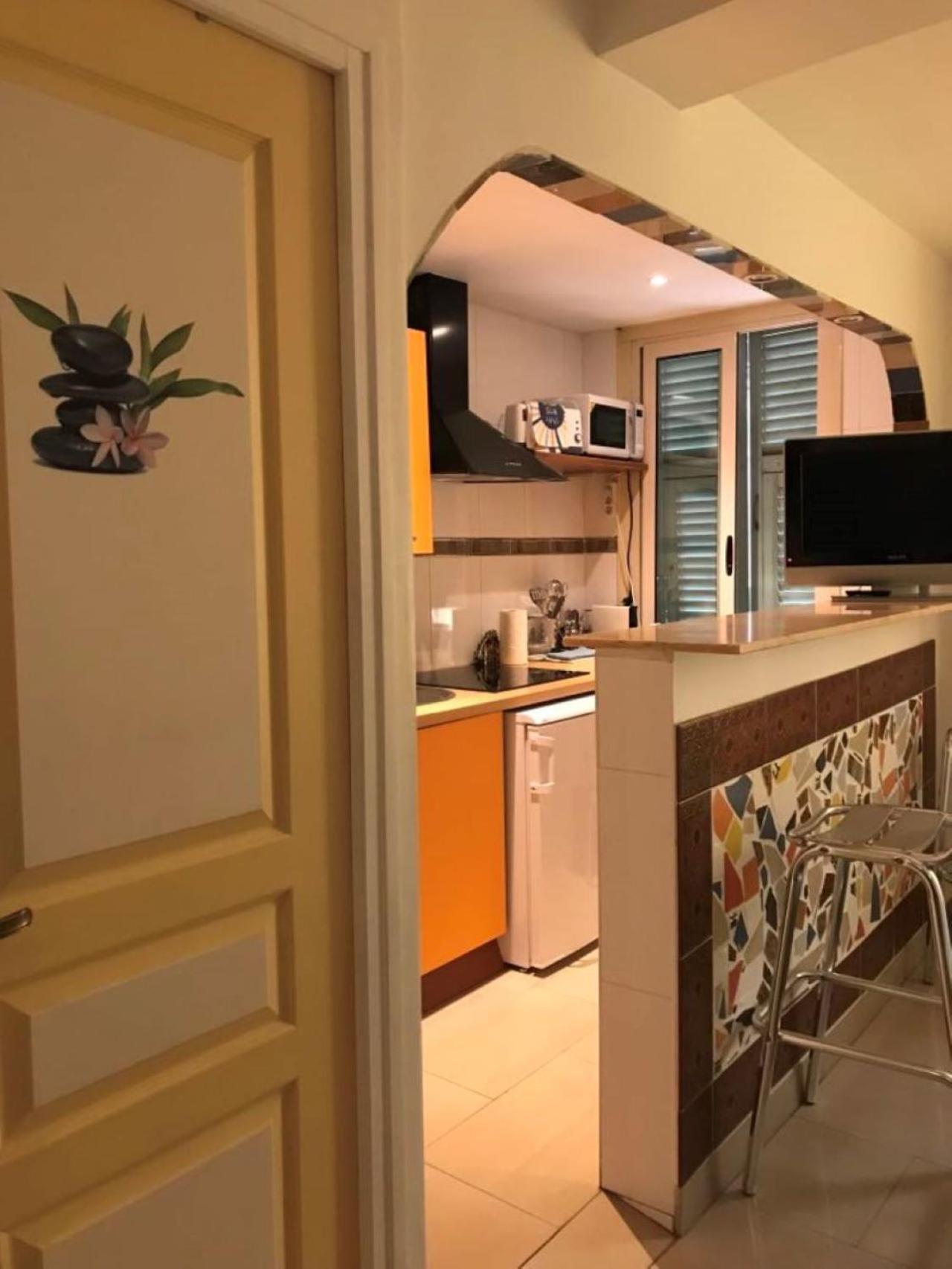 Summer Studio, 4 Persons, Mobile Ac, Old Town Apartment