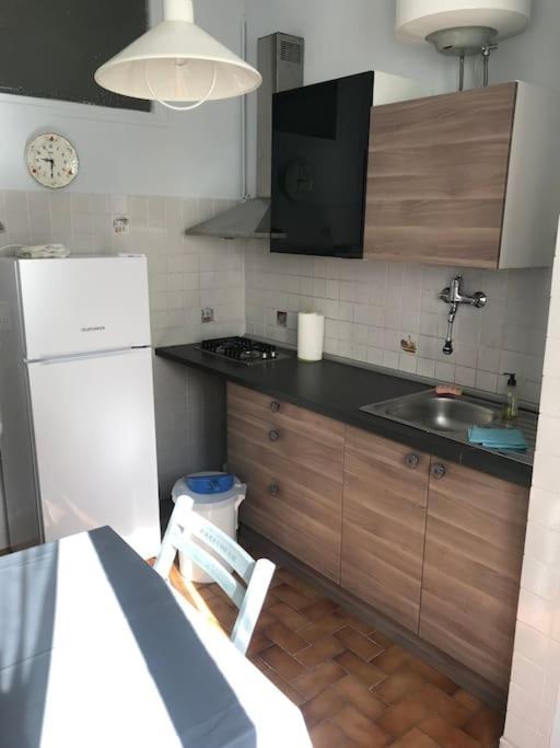 2 Pieces Rue Dal Pozzo Nice