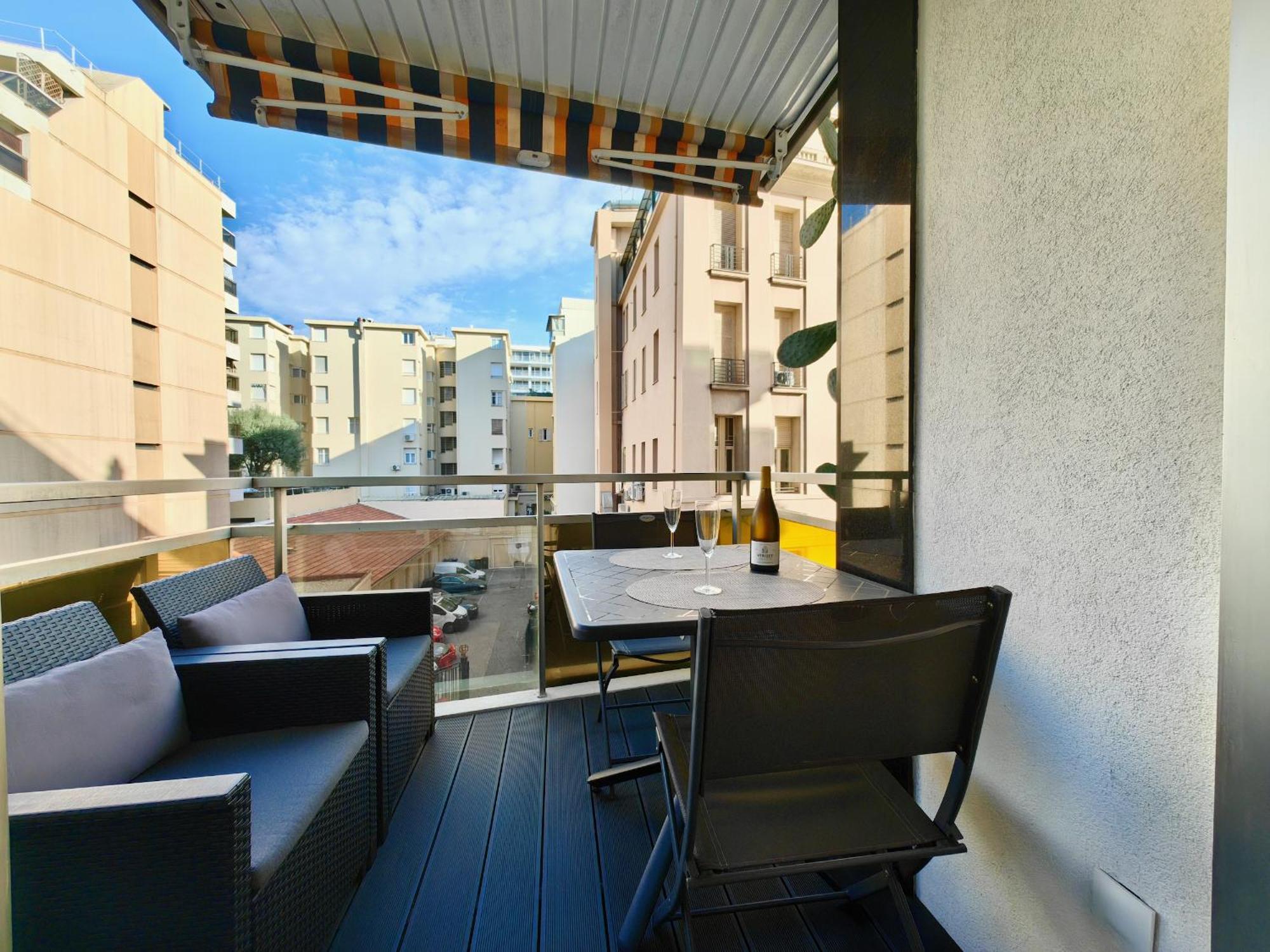 Apartment Royal Lux Seaview By Guys Nice