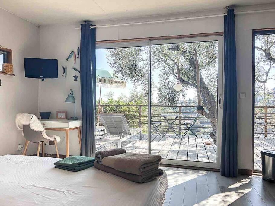 Apartment Vue Chic Dans L'olivier, Piscine Nice