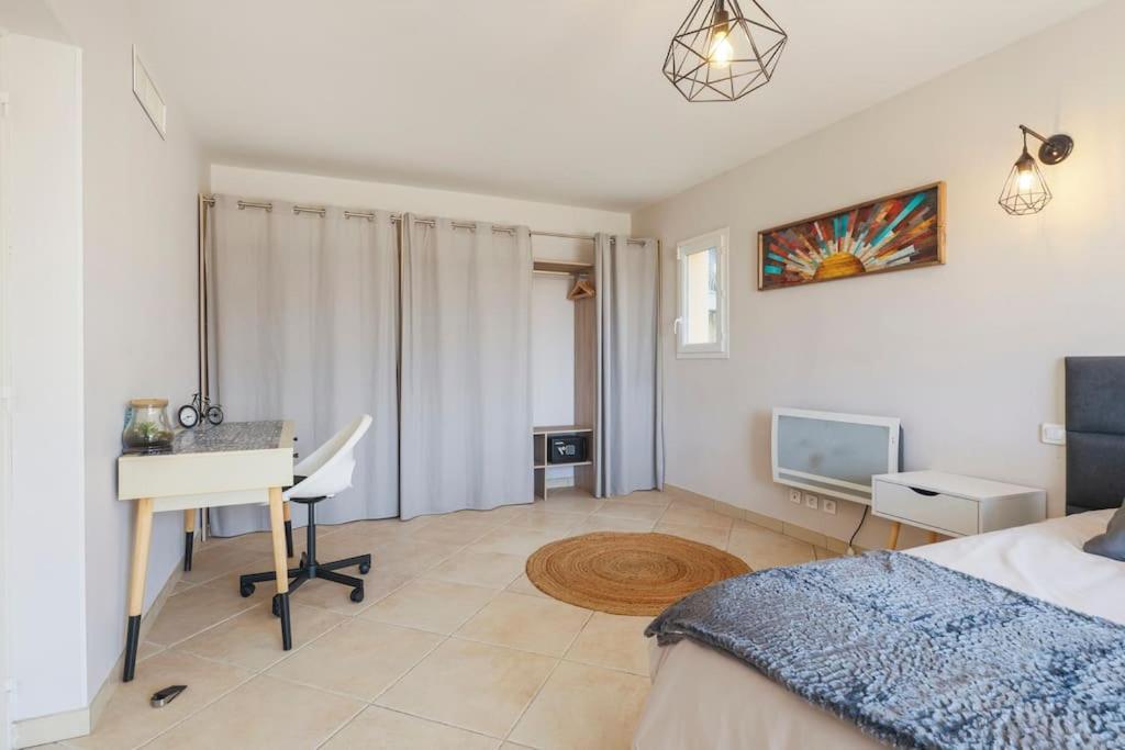Villa Spacieuse Nicoise Au Calme Avec Piscine *