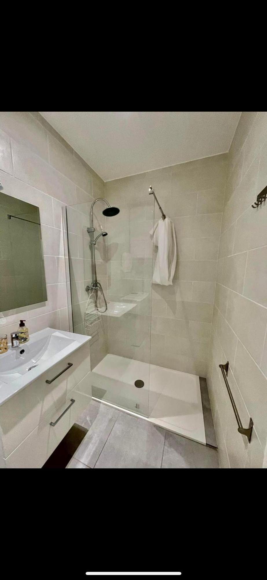 2 Pieces Apartment *
