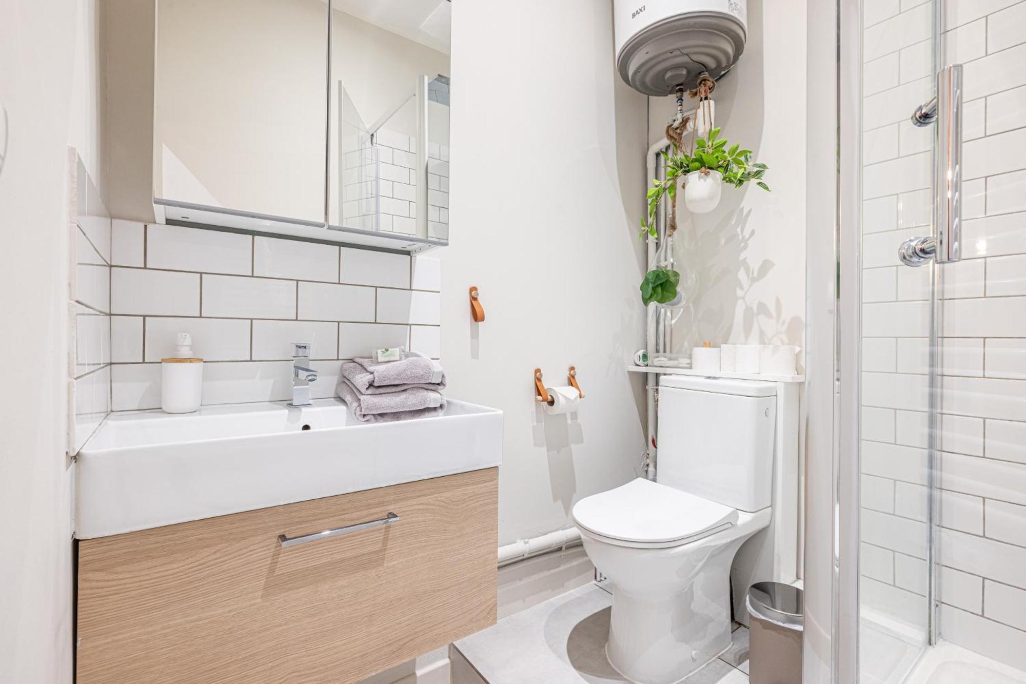 Apartment Le Petit Jean- Pres Gare Et Tram - Supermarches - Wifi - Nice