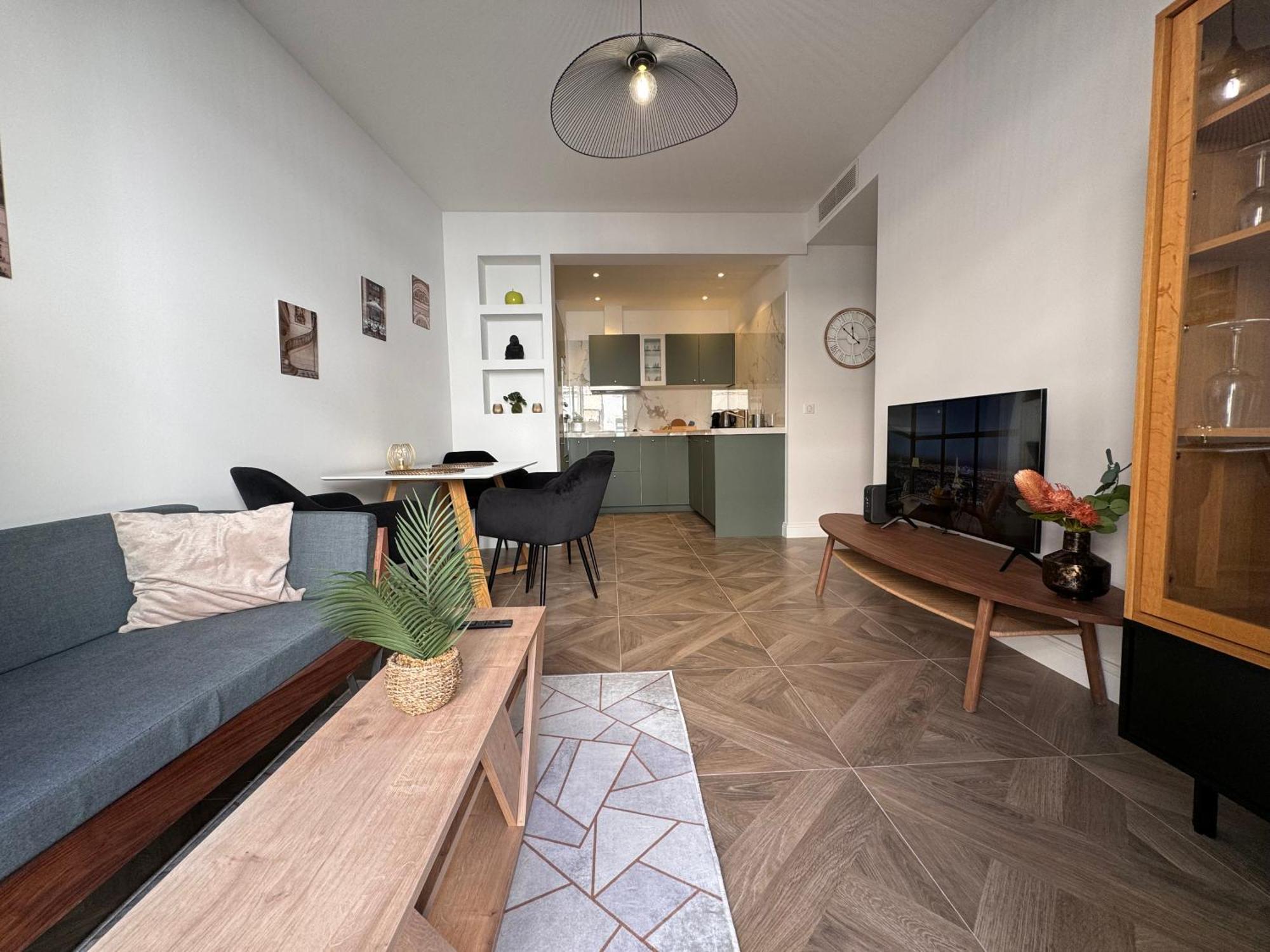 Oscar Apartment *