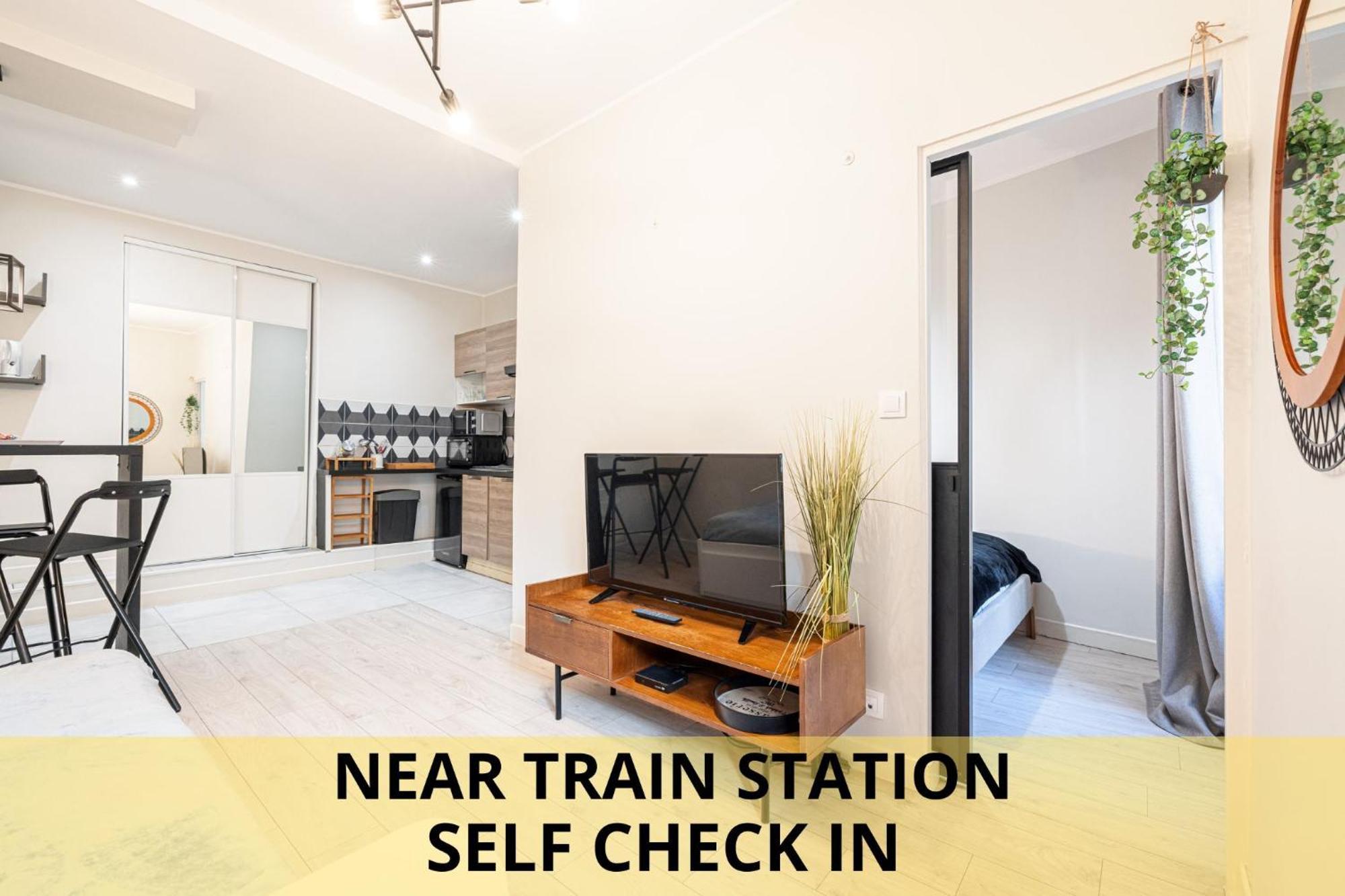 Le Grand Jean - Pres Gare Et Tram - Supermarches - Wifi - 3 Person Appartement *