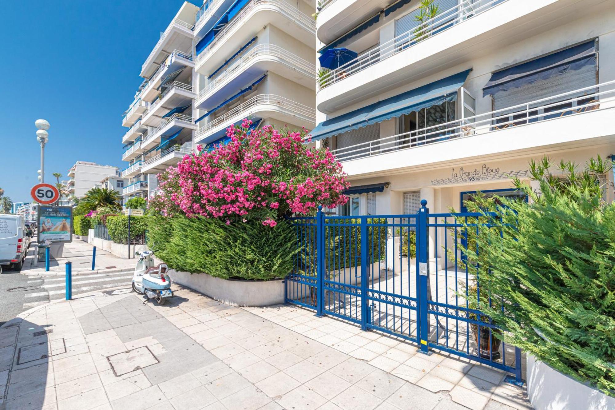 Apartment Promenade Des 2 Bdr Large Terrace Nice