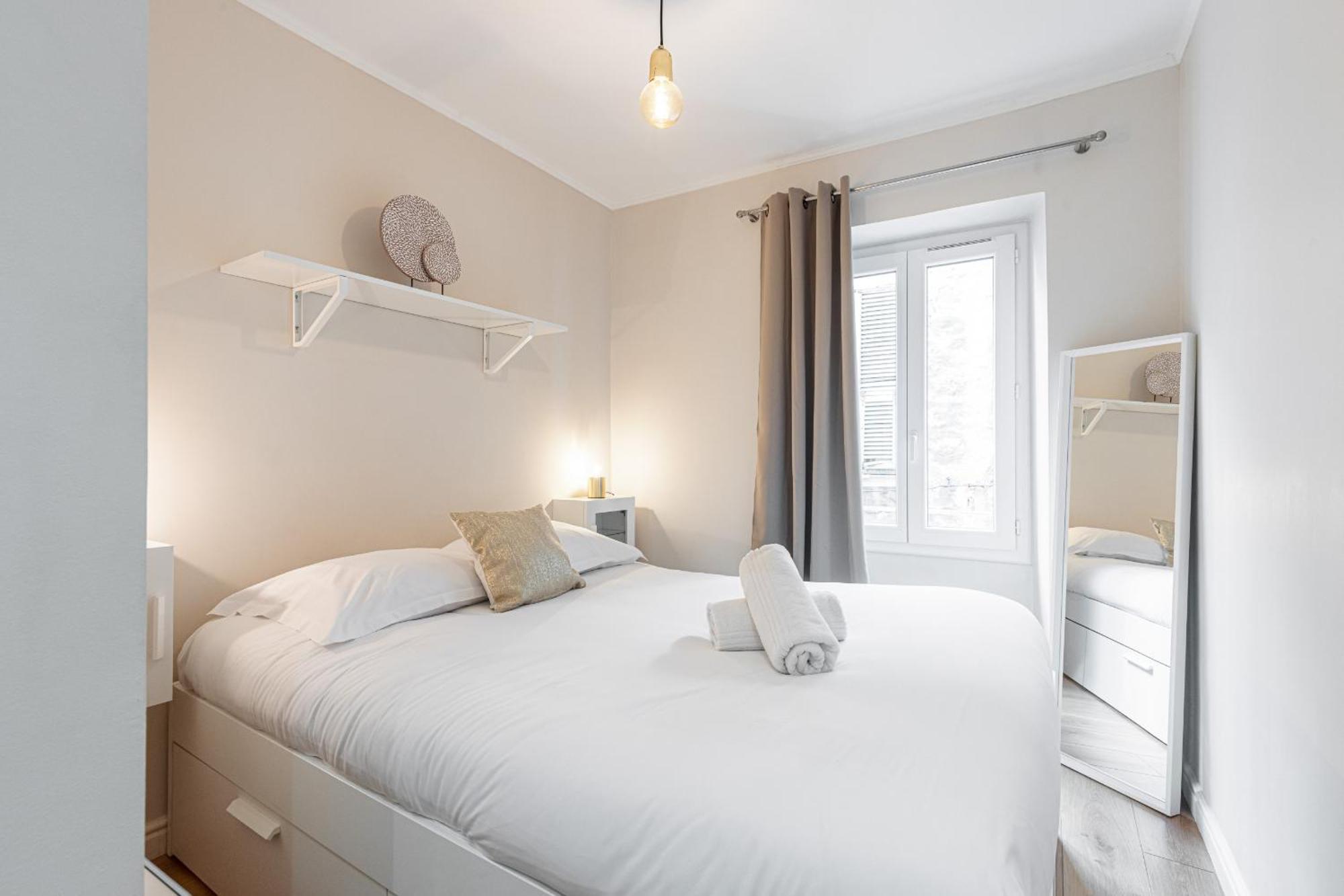 Lovely 1 Bdr Port Area