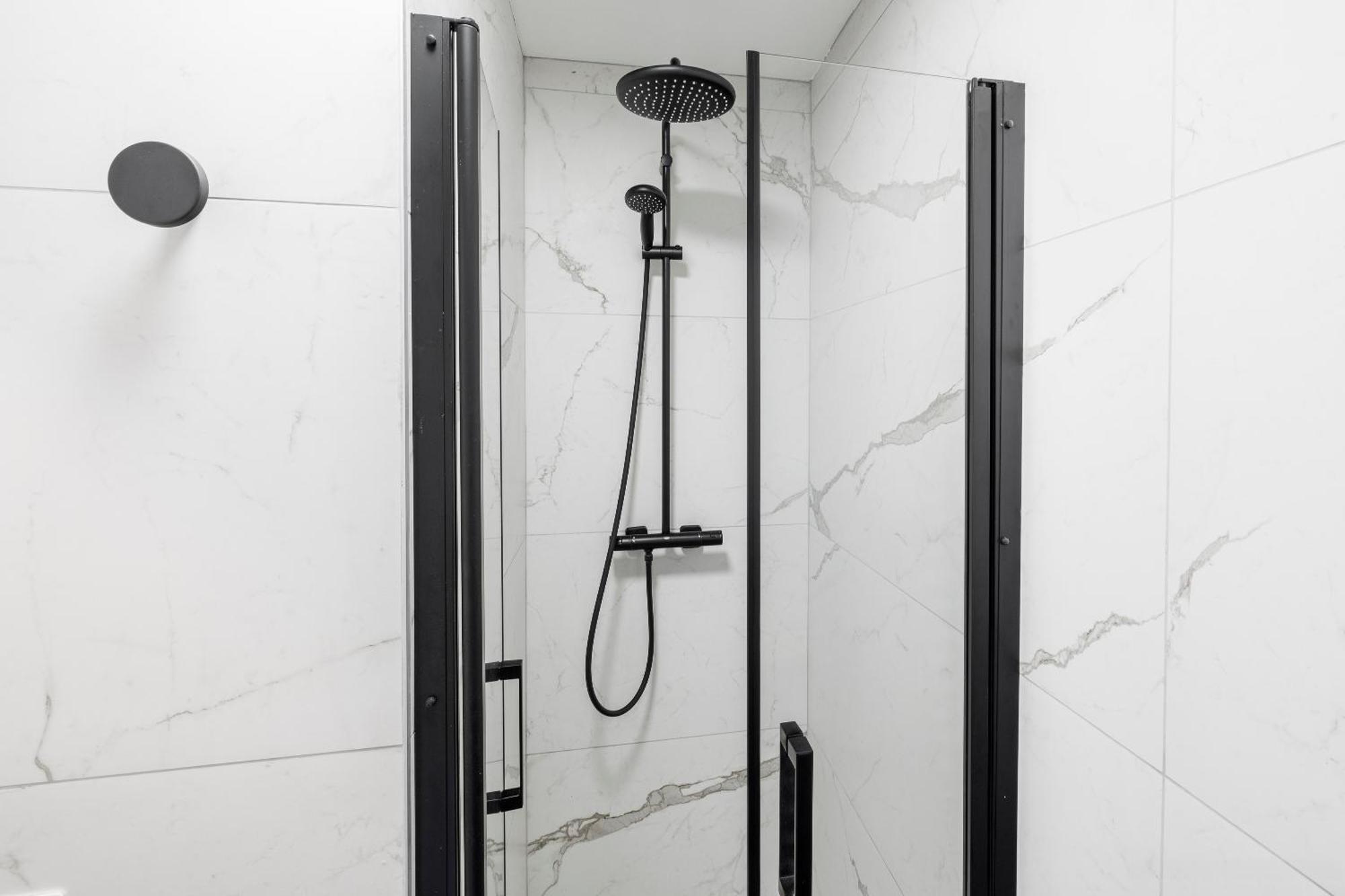 Apartment Renting - Carnot - Escape To The French Riviera Terrace With Sea View