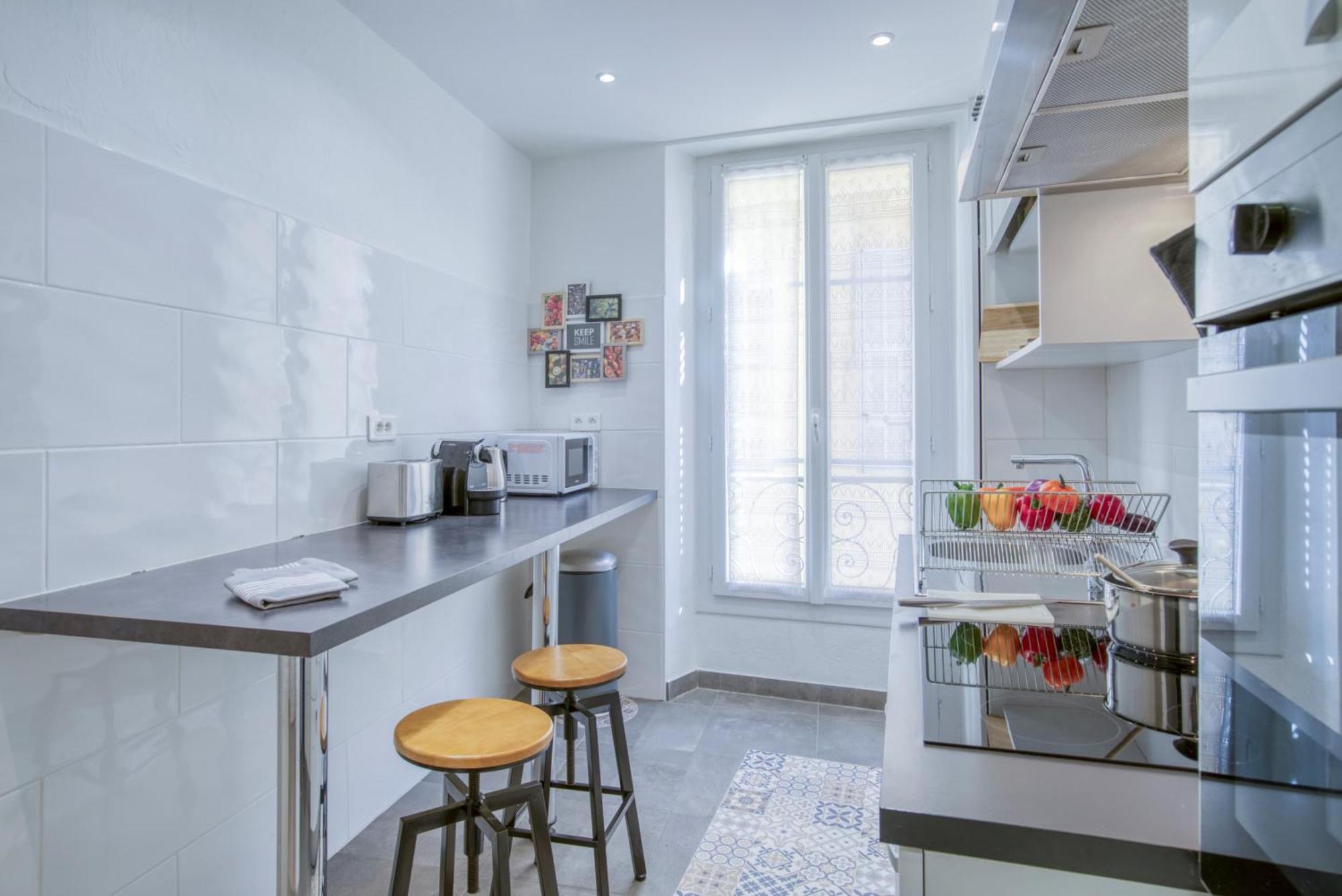 Sublime, Modern, Balconies, A/c, Refurbished Appartement