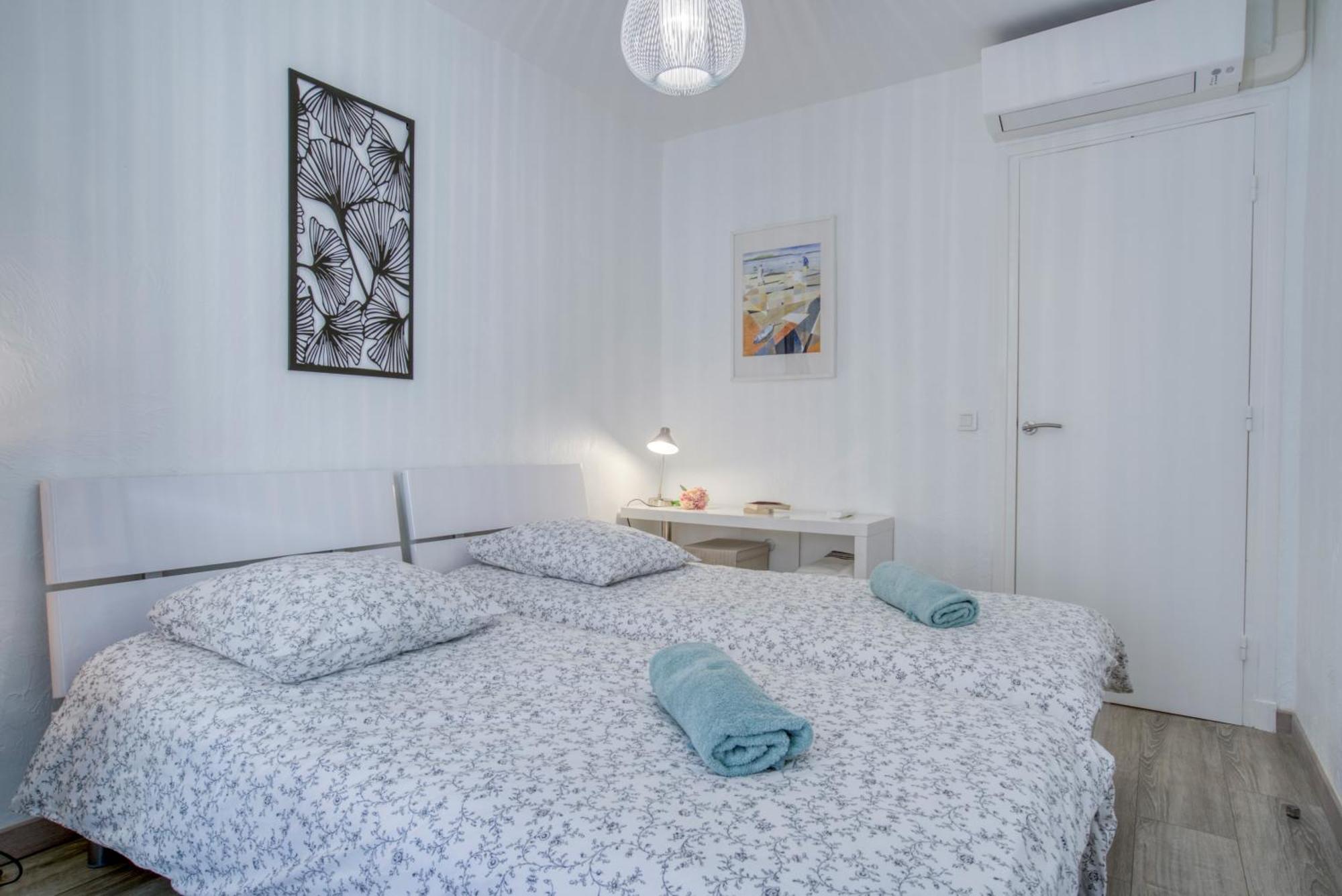 Appartement Sublime, Modern, Balconies, A/c, Refurbished