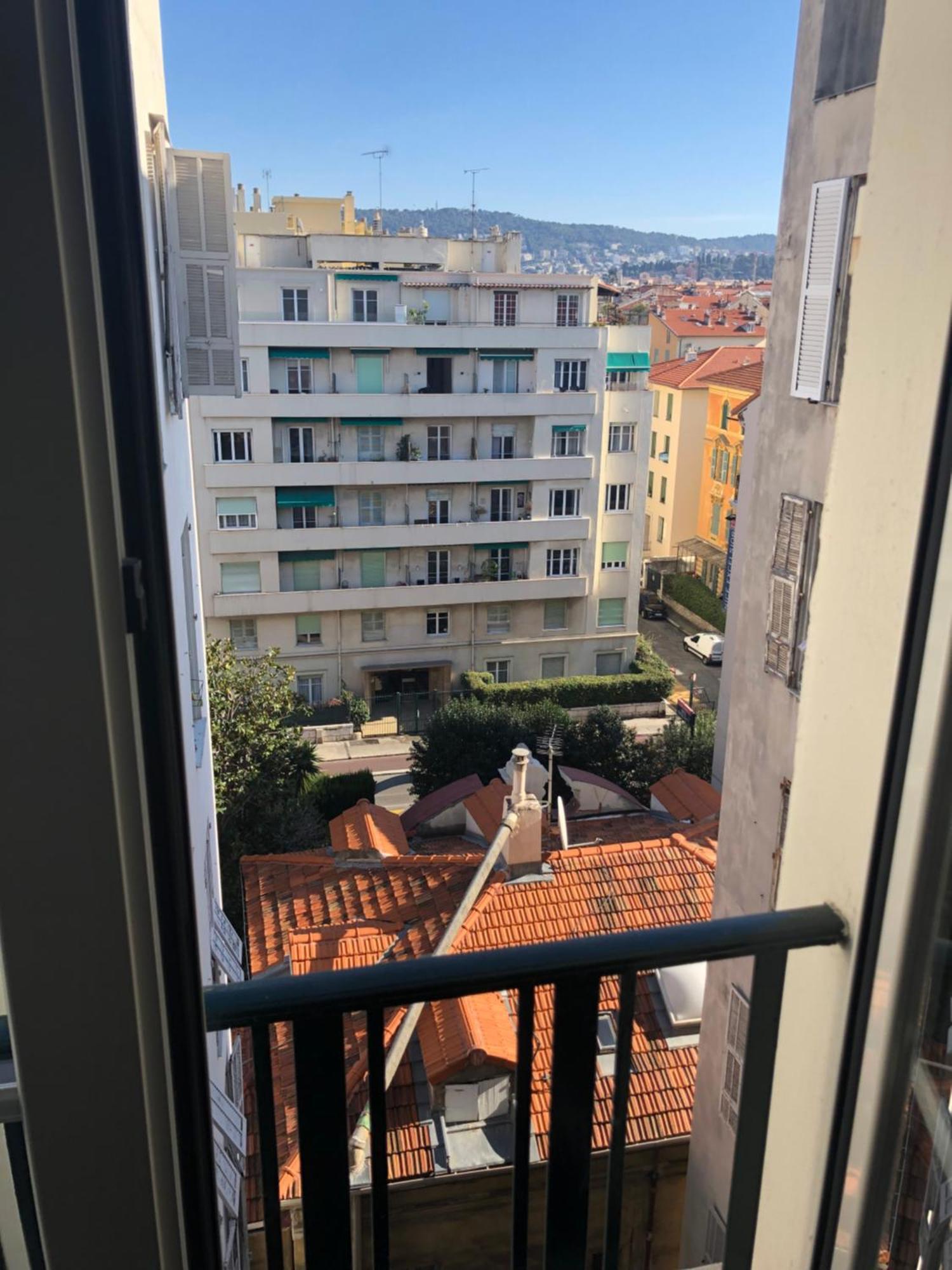 Et Calme Face Gare Apartment