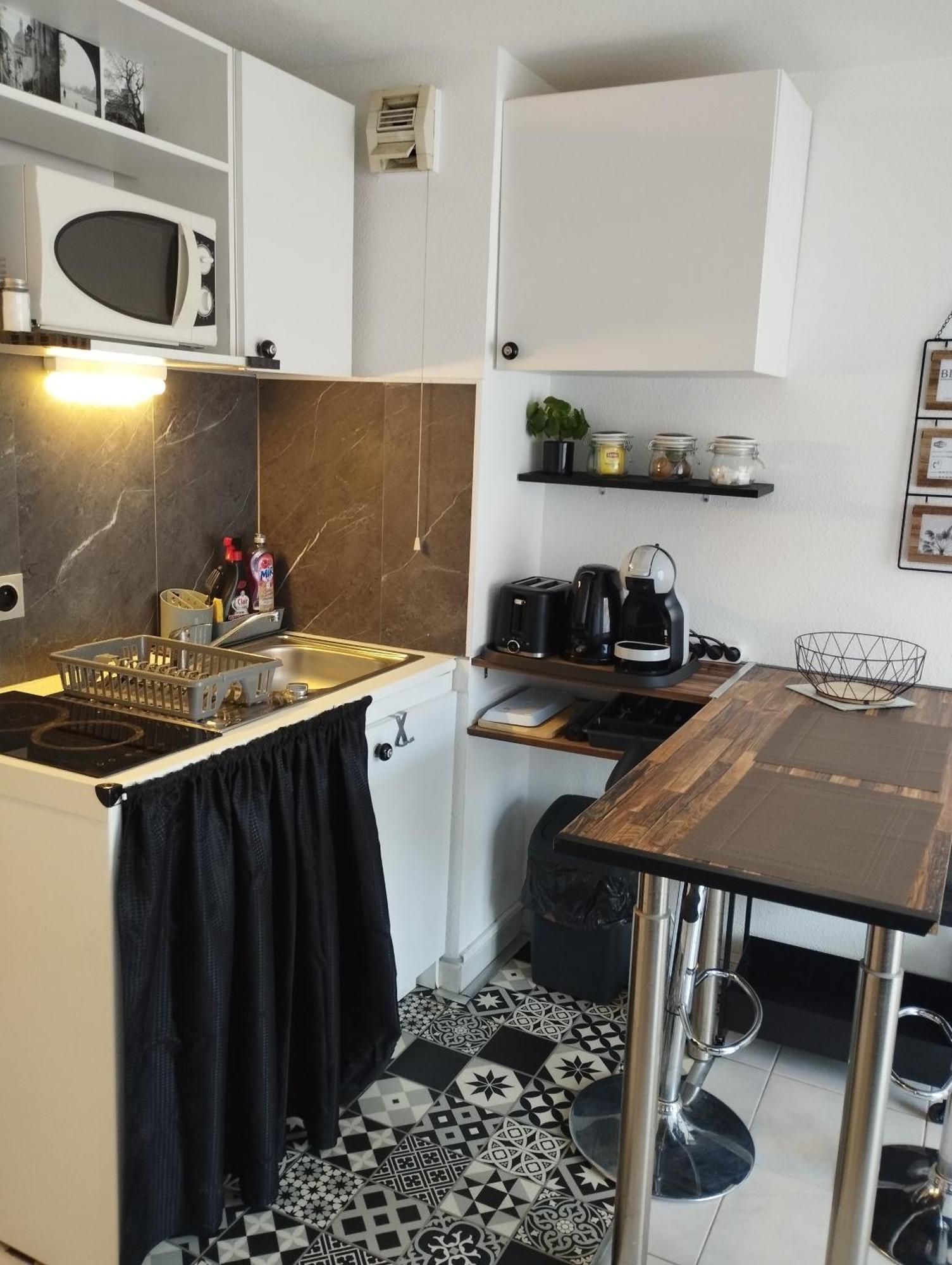 Apartment Studio Climatise, Lumineux A 5 Min De La Promenade Des Anglais