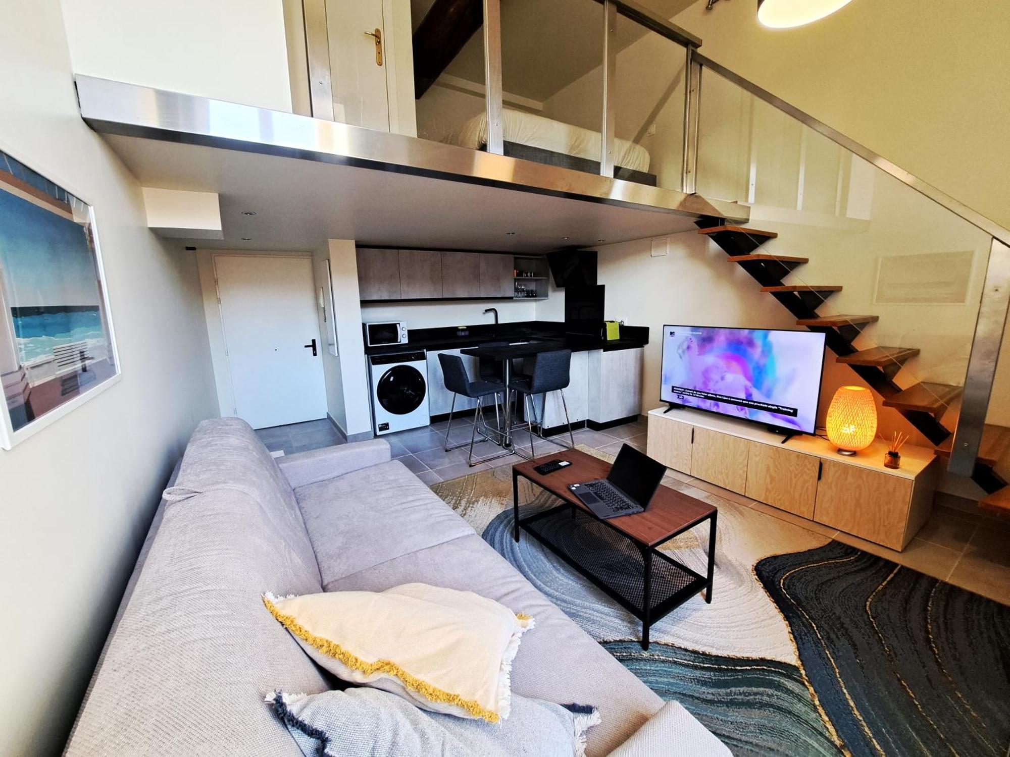 Apartment Massena Square View 2 Min To The & The Old Town Nice