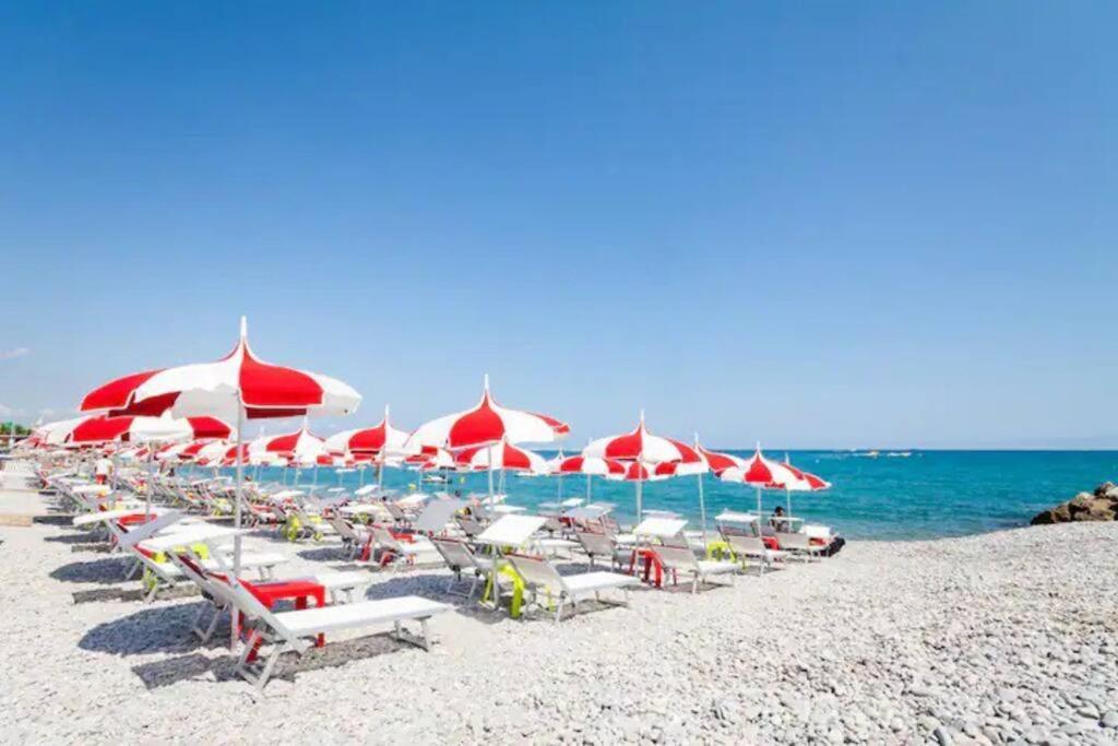 Studio T1 Centre - Ideal Couple & Amis - Confort - Wifi - Calme - Climatisation - Coin Terrasse Nice