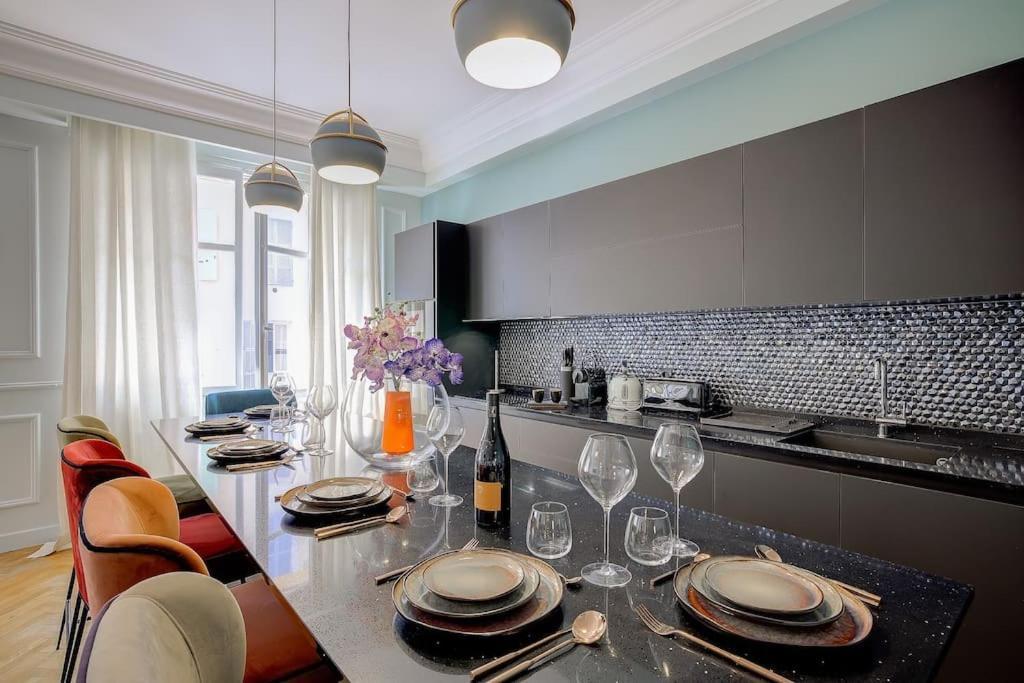 Apartment Luxury In Center Of Nice