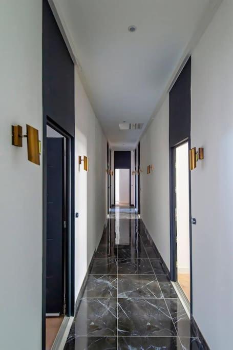 Elegant T2 Renove 4 Pers, Centre Nice, Climatise