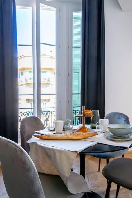 Elegant T2 Renove 4 Pers, Centre Nice, Climatise Nice
