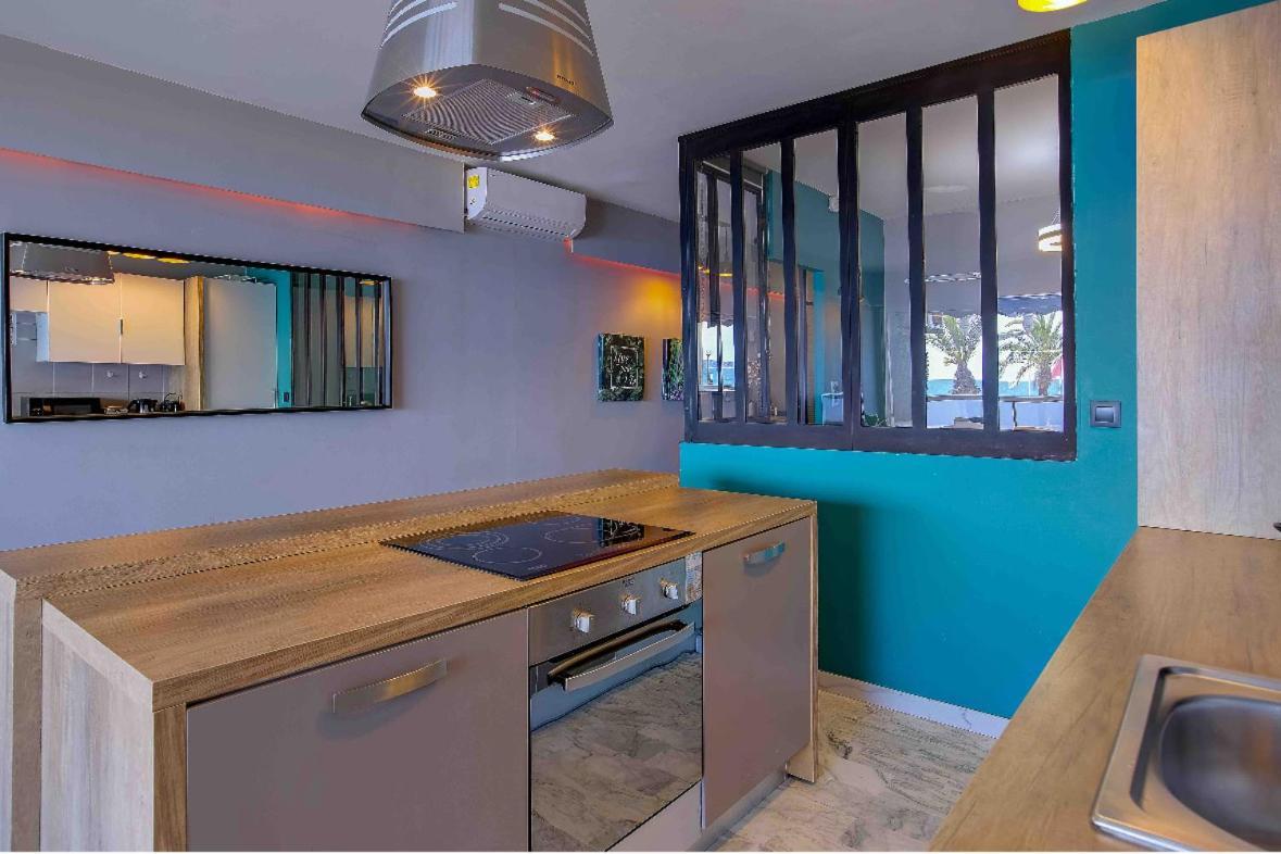 Flat Design With Sea View Promenade Des *