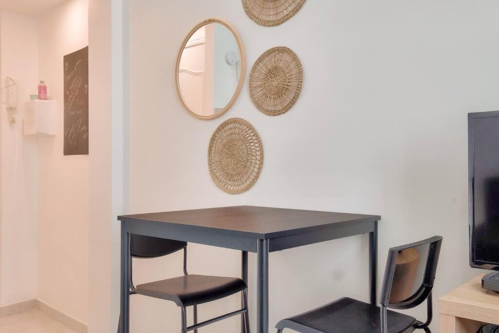 Apartment Superbe Studio A 2 Min A Pied Du Port Nice