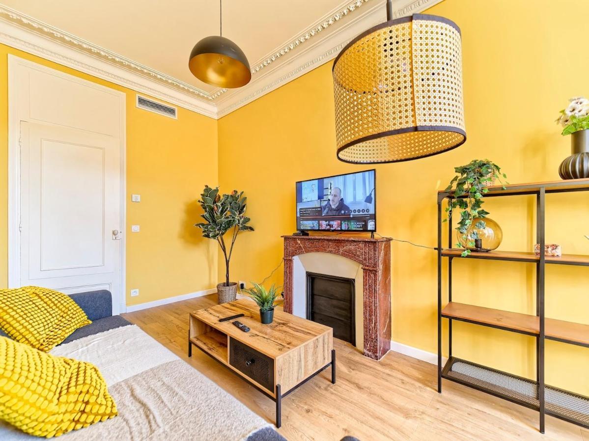 Luxury Homeplace In Center Apartment