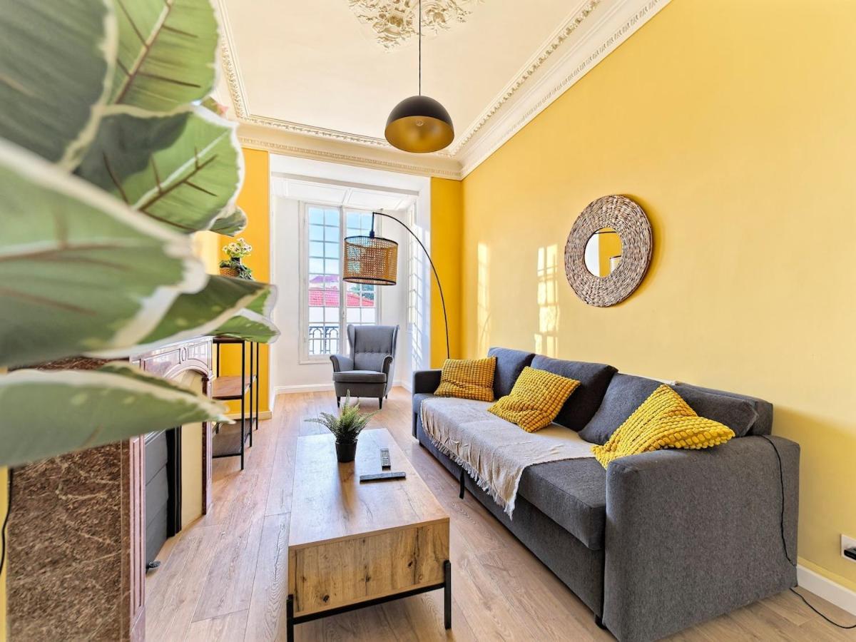 Luxury Homeplace In Center