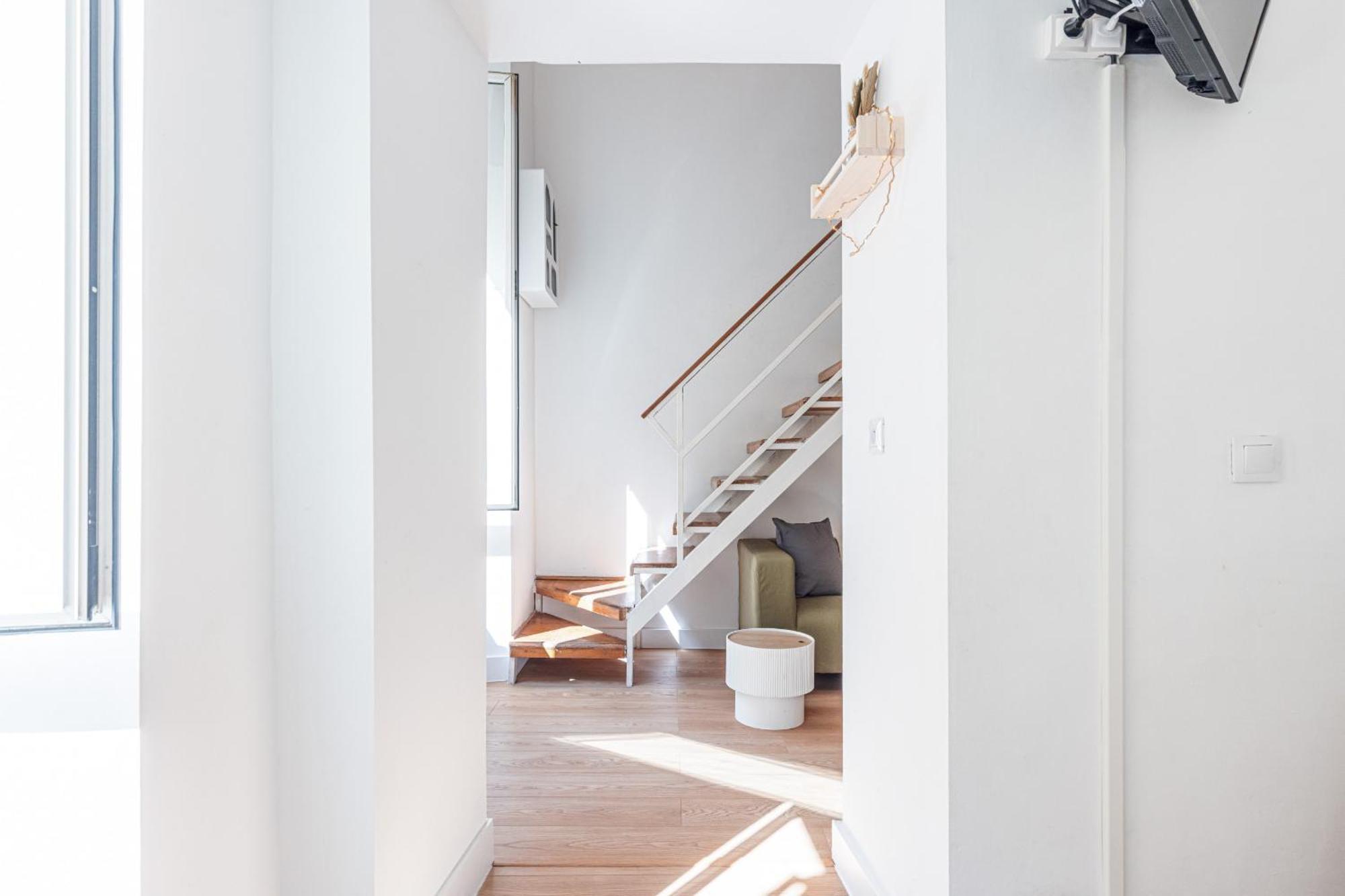 Lively District - Duplex Old Town Apartment Nice