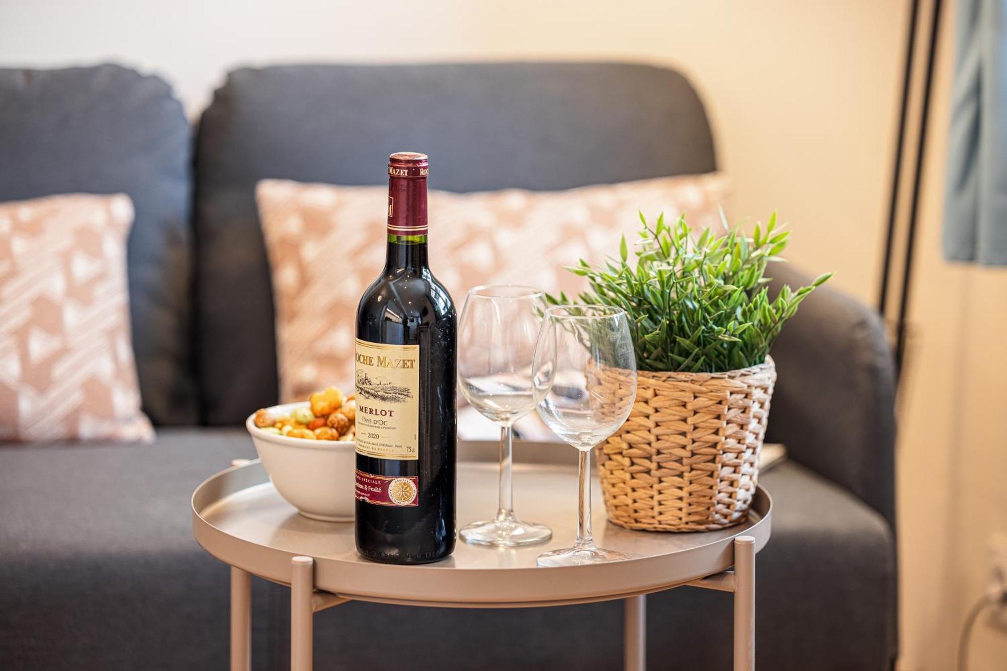 Apartment Feel - Collet *