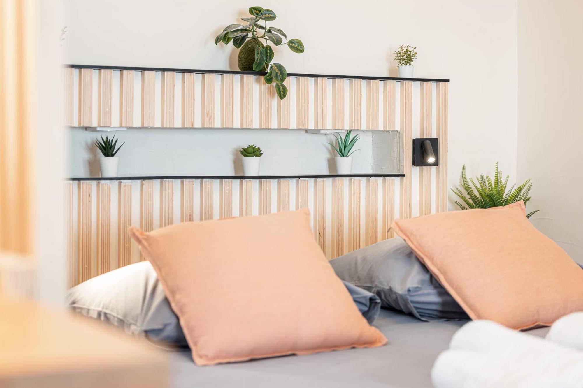 Apartment Feel - Collet *